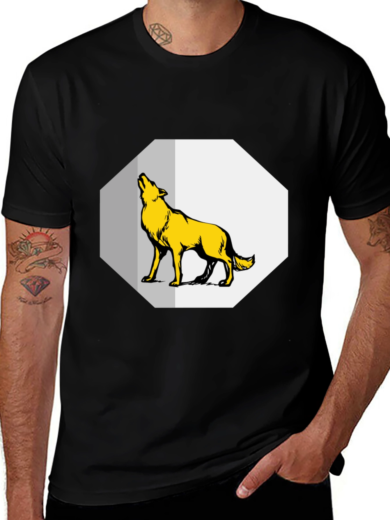 Variant 7 of Wolf Graphic Black T-Shirt