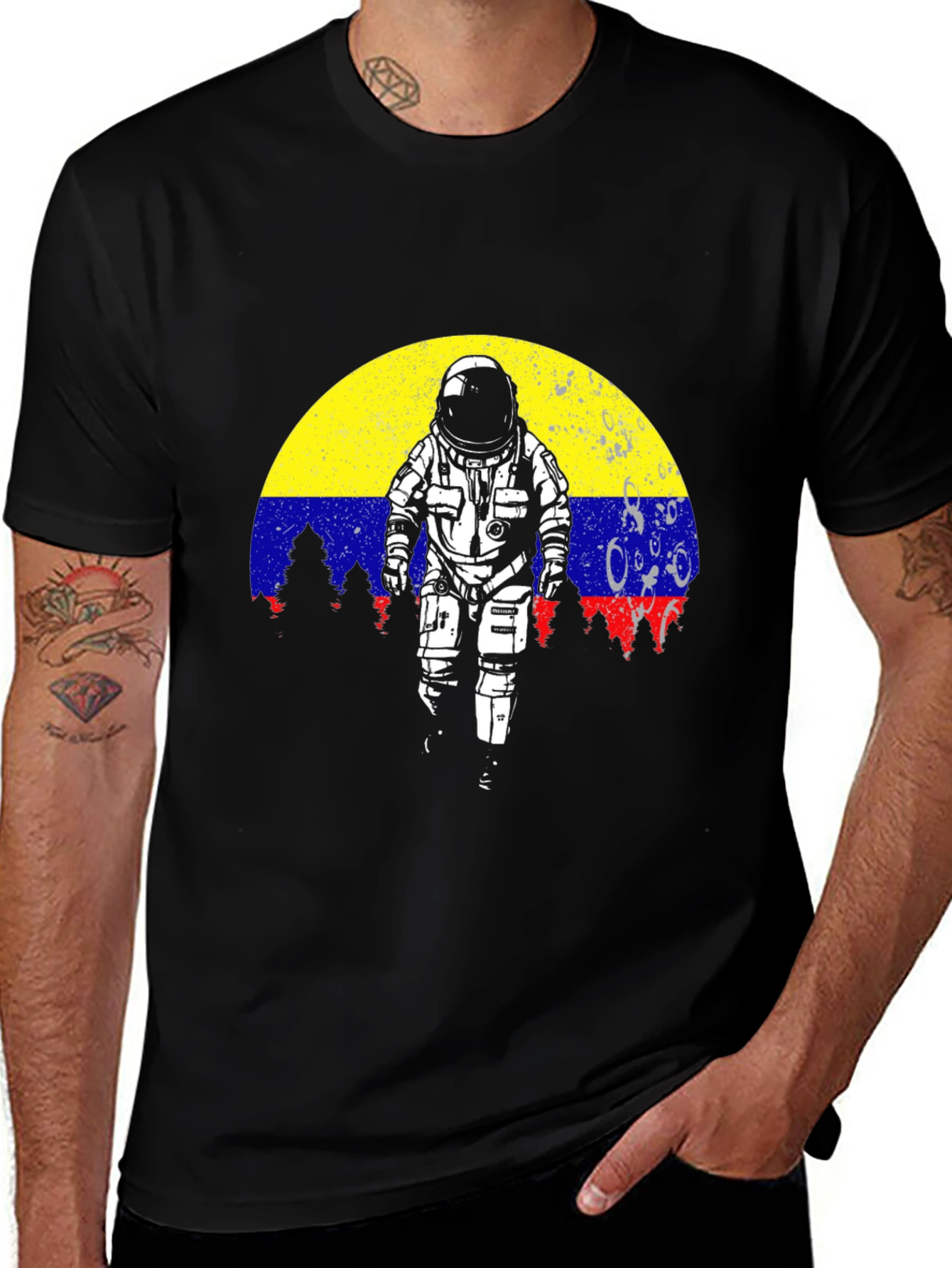 Variant 21 of Astronaut Colombia Flag Graphic Tee