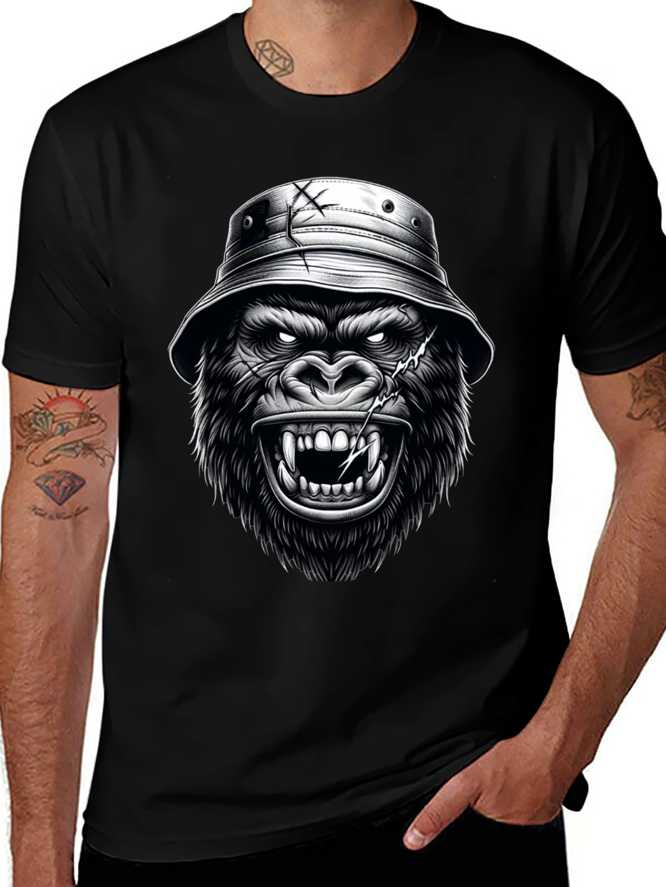 Variant 9 of Gorilla Graphic Print Black T-Shirt