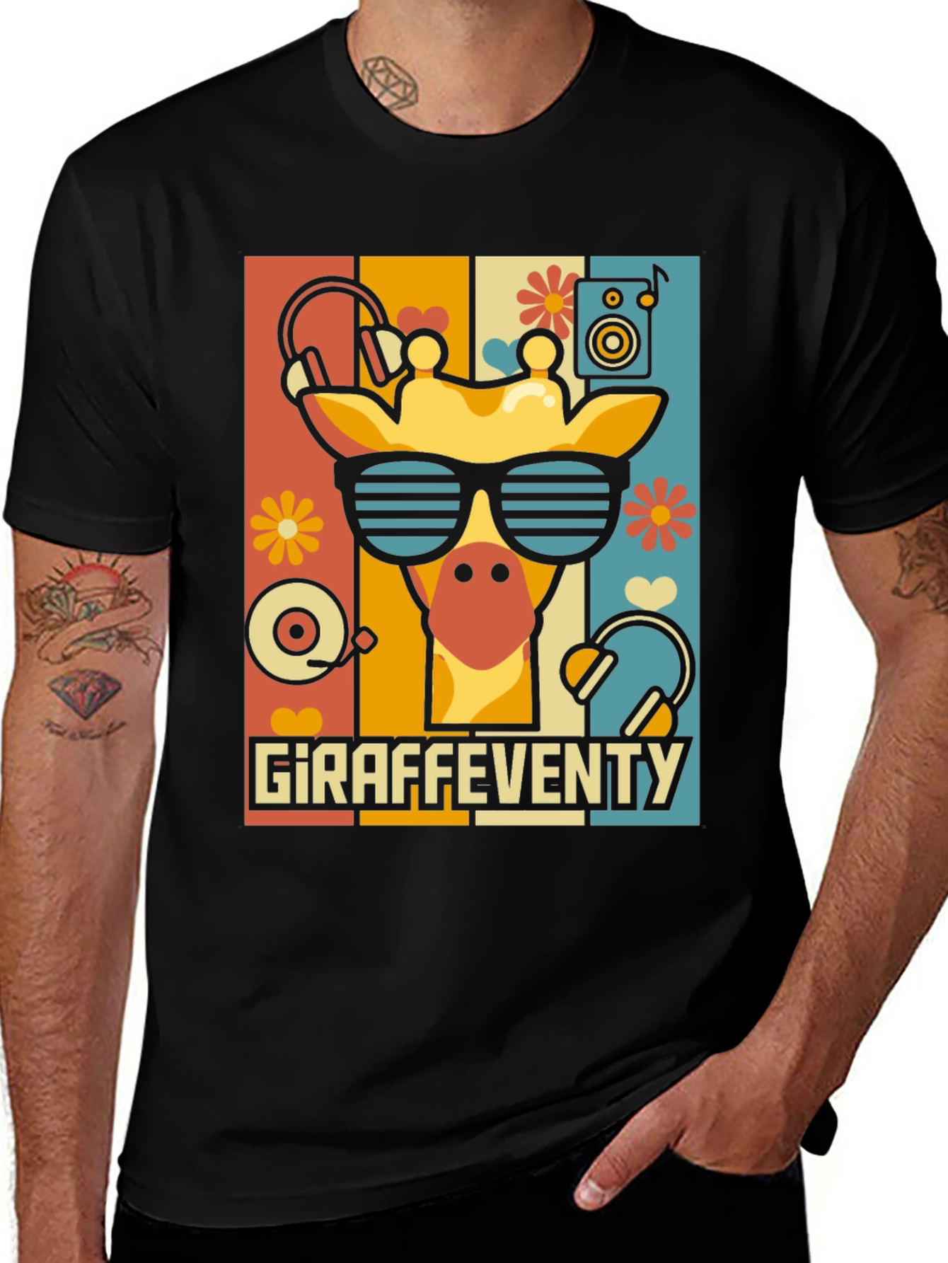 Variant 23 of Giraffe Seventies Style Graphic Tee