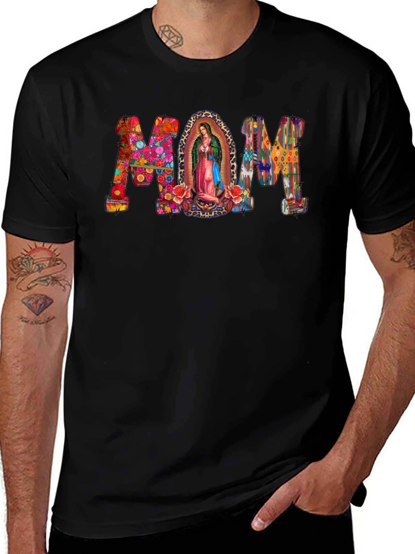 Stylish 'Mom' Graphic Print T-Shirt