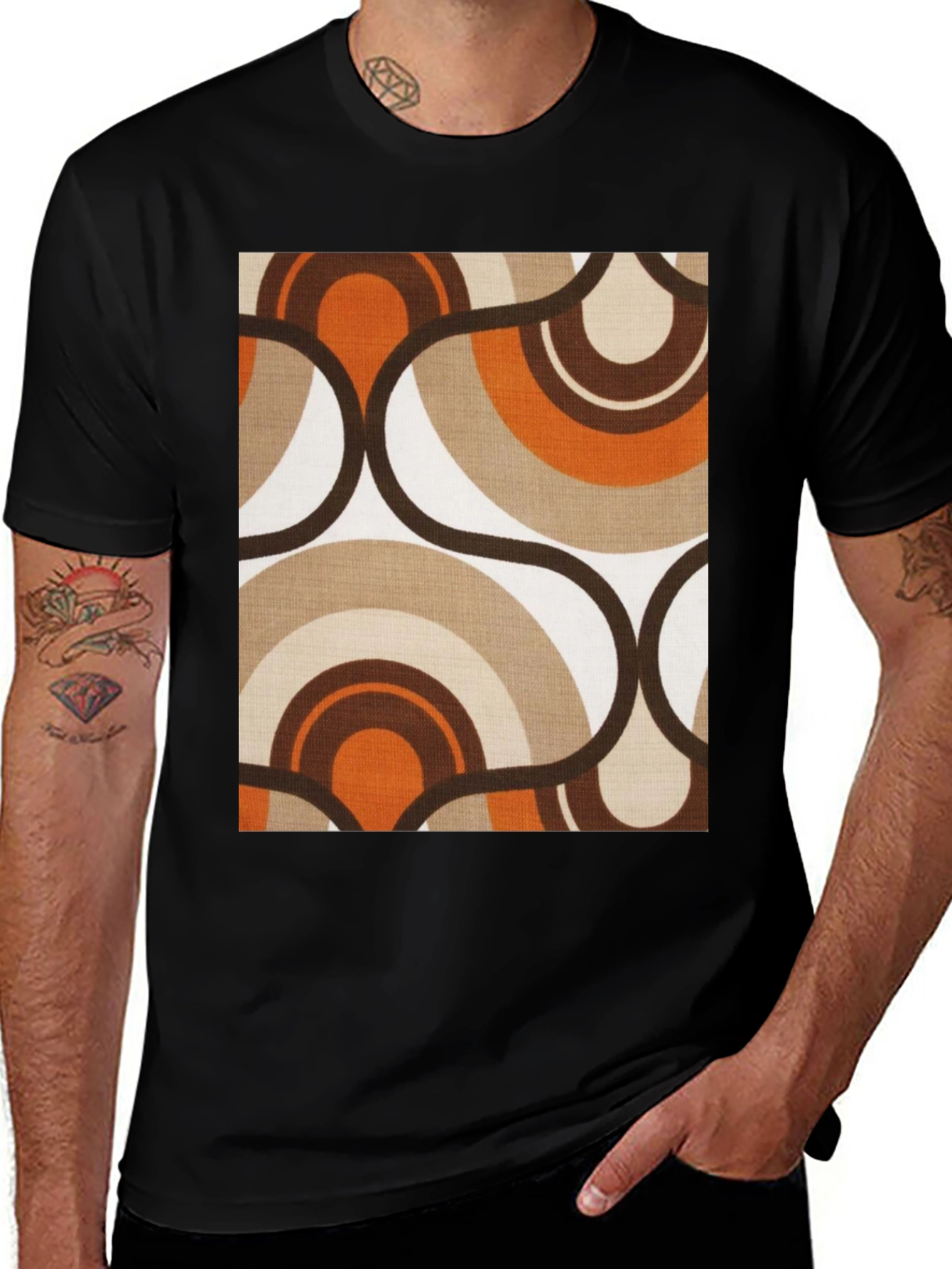 Variant 17 of Retro Pattern Tee - 70s Style Black T-Shirt