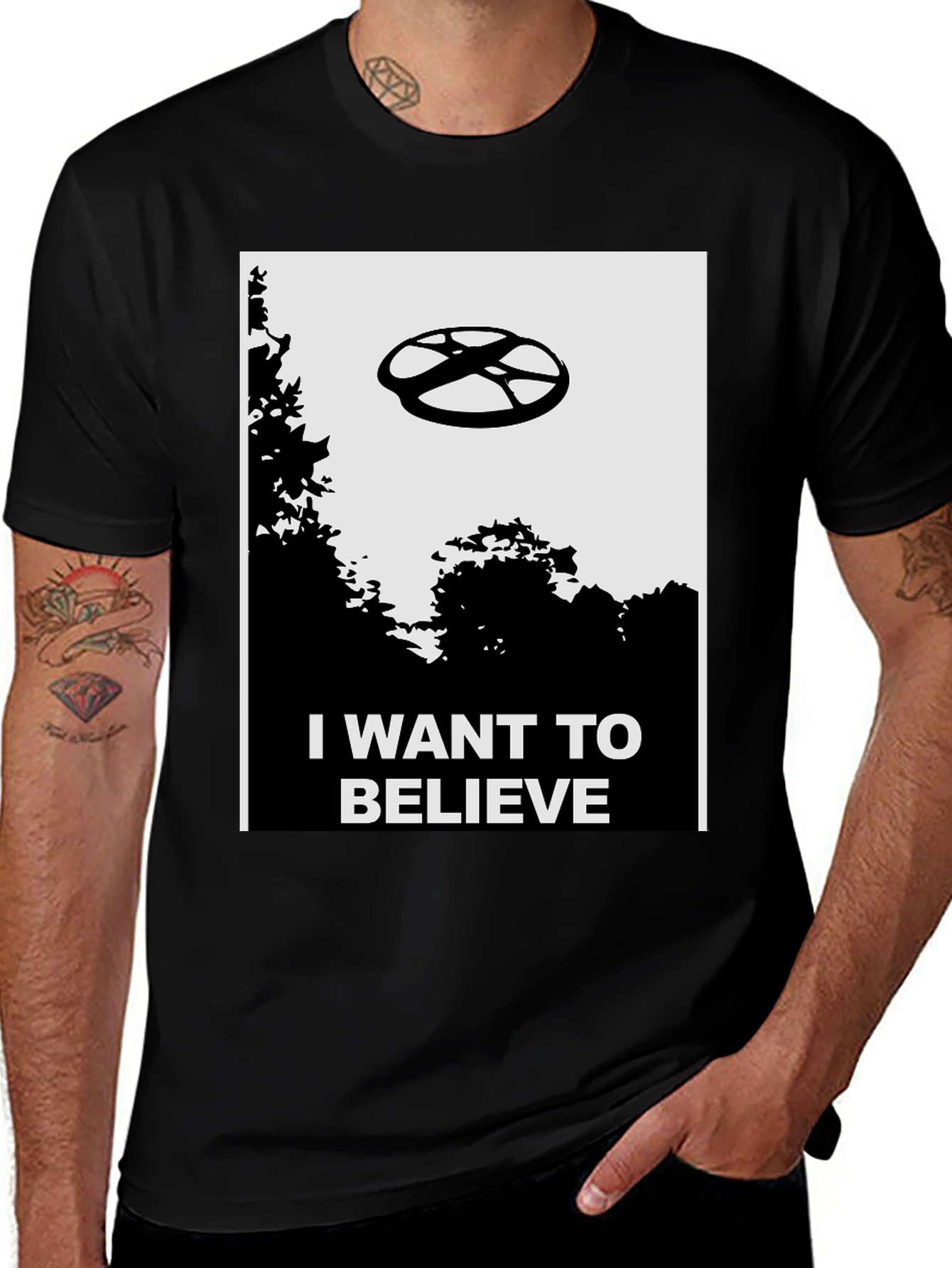 I Want To Believe UFO Graphic Tee - Black