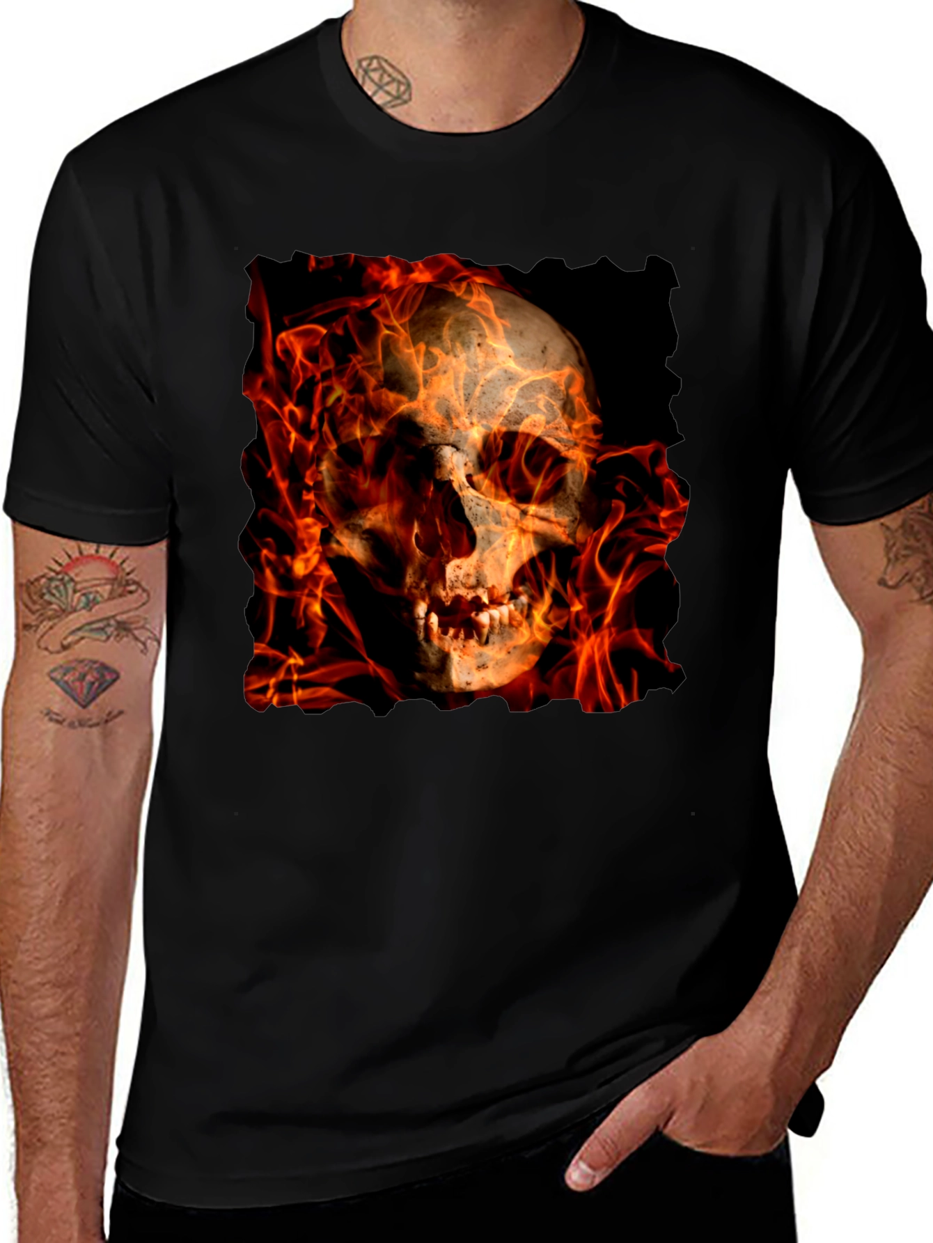Variant 28 of Flaming Skull Graphic Black T-Shirt