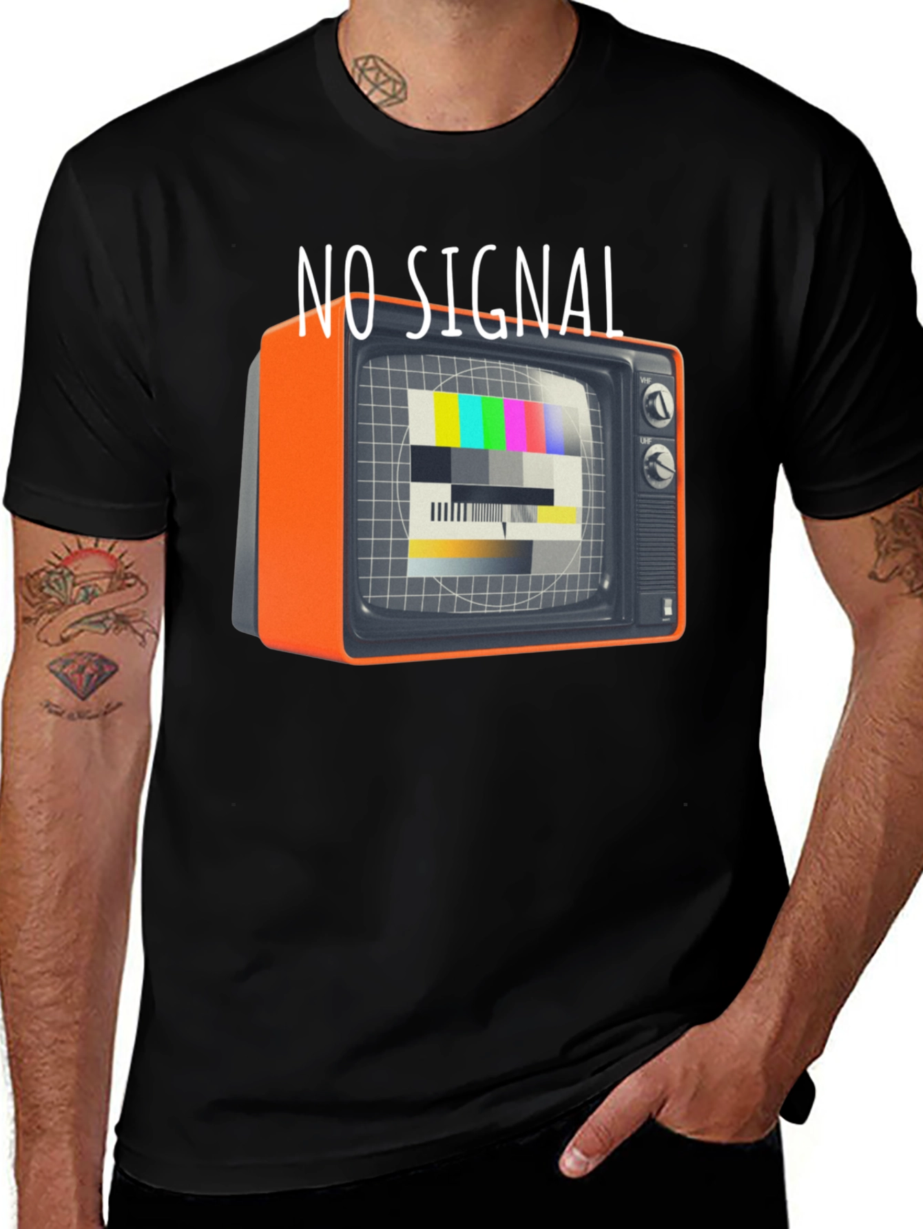 Variant 25 of No Signal Retro TV Graphic Tee - Black