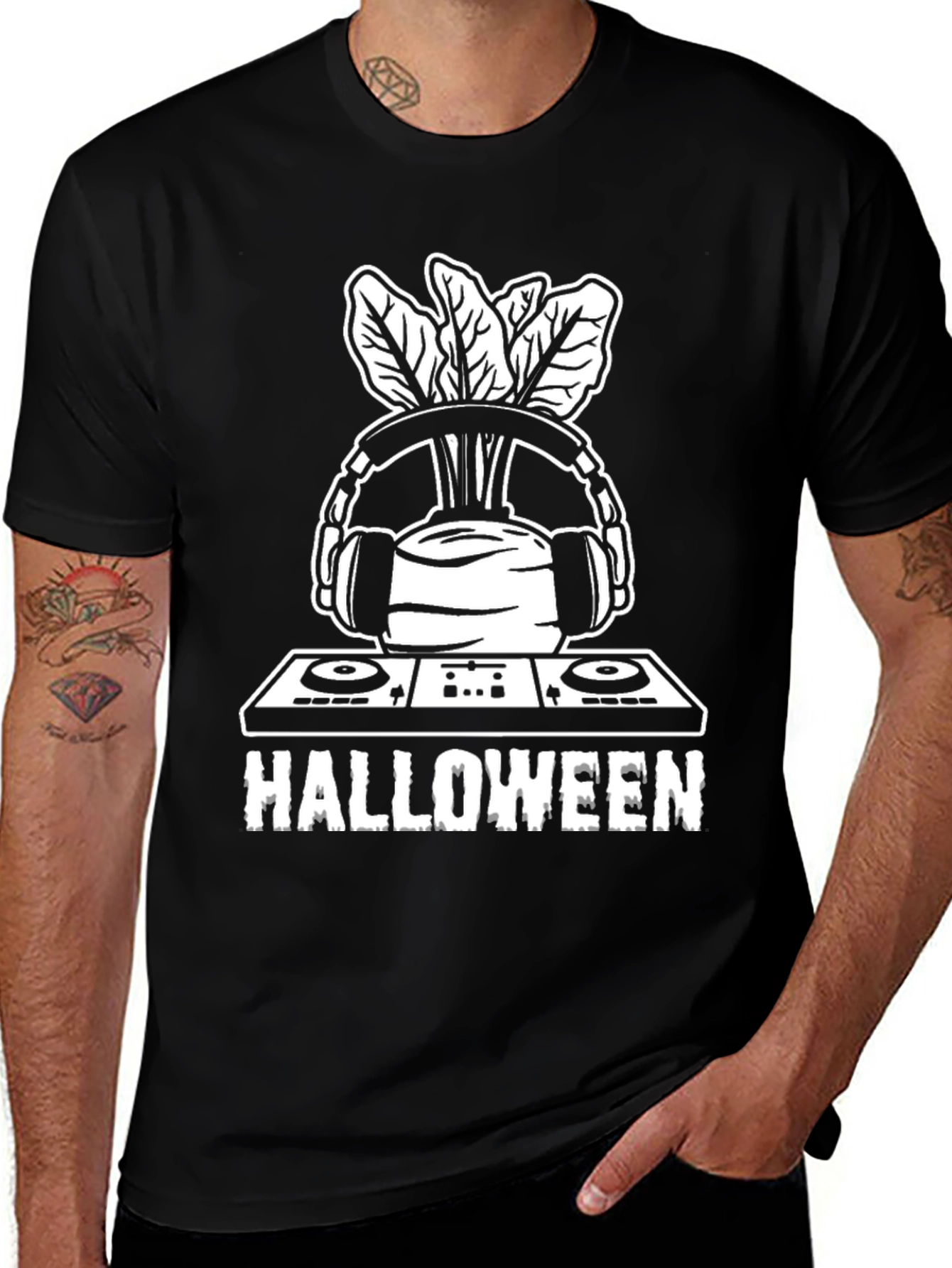 Variant 22 of Halloween Beet DJ T-Shirt