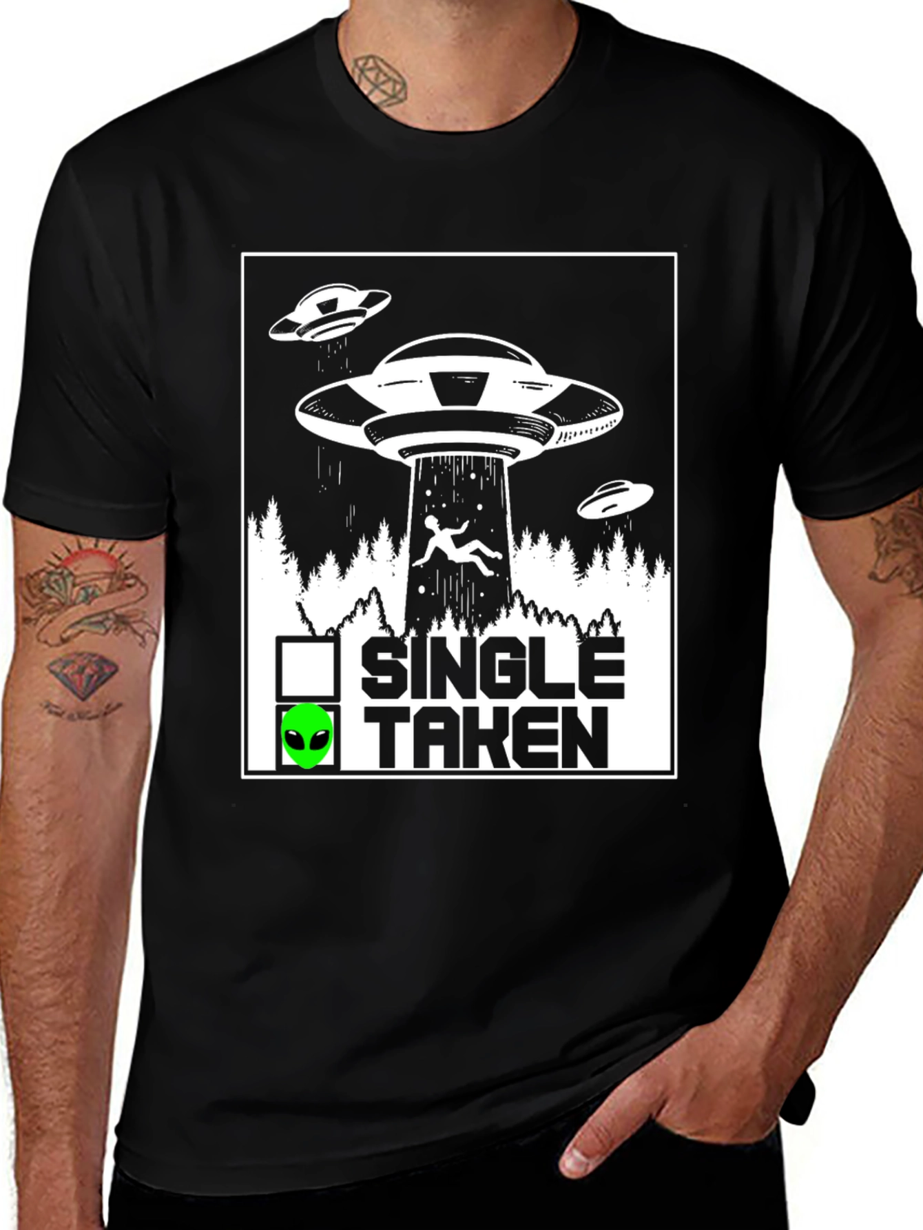 Variant 13 of Alien Abduction Relationship Status T-Shirt