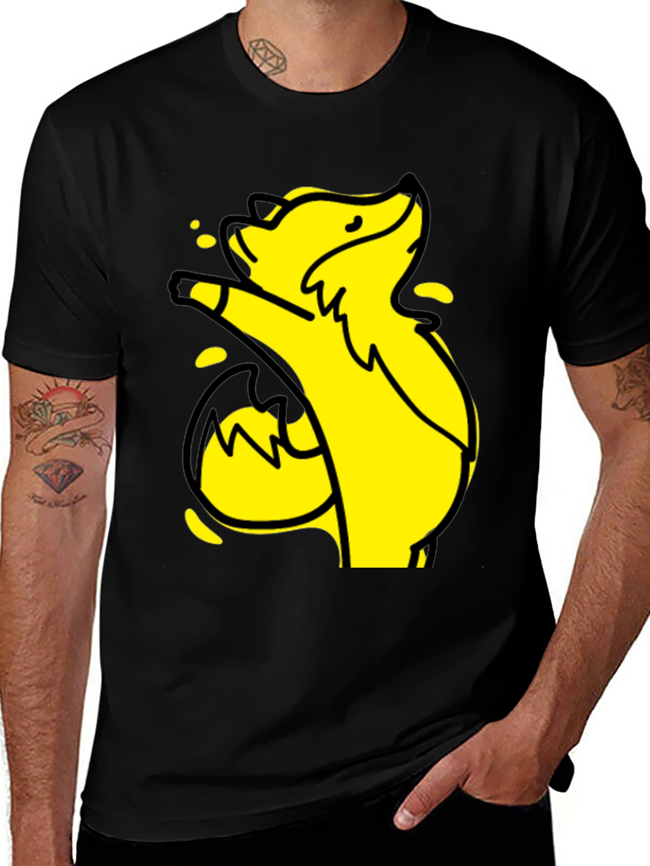 Variant 20 of Yellow Cartoon Fox Graphic Black T-Shirt