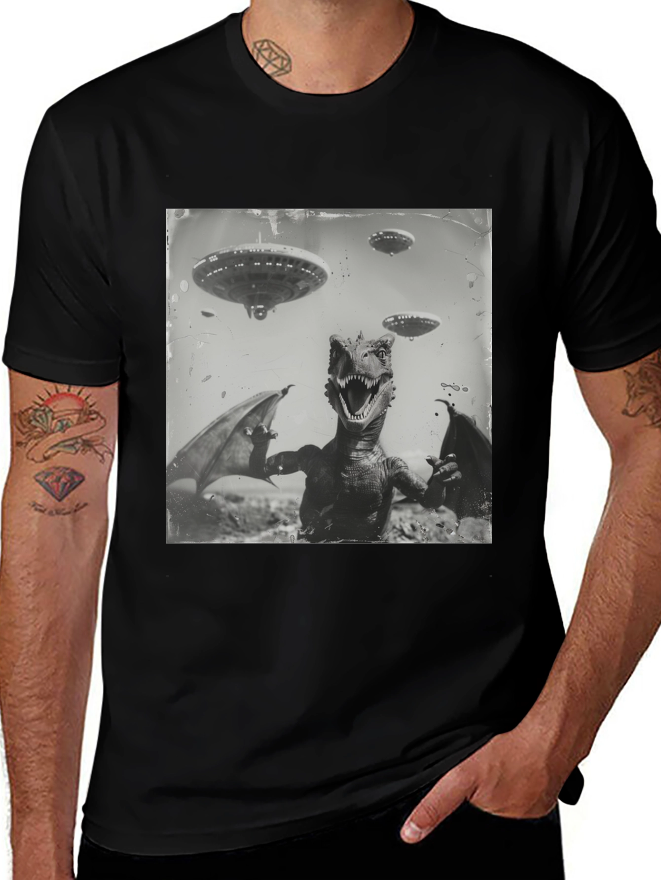 Variant 29 of Retro Dinosaur UFO Graphic T-Shirt