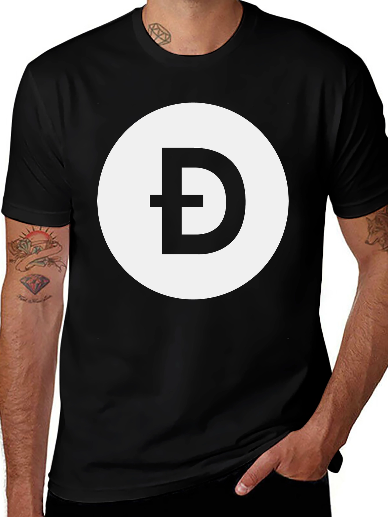 Đ T-Shirt - Unique Circle Design