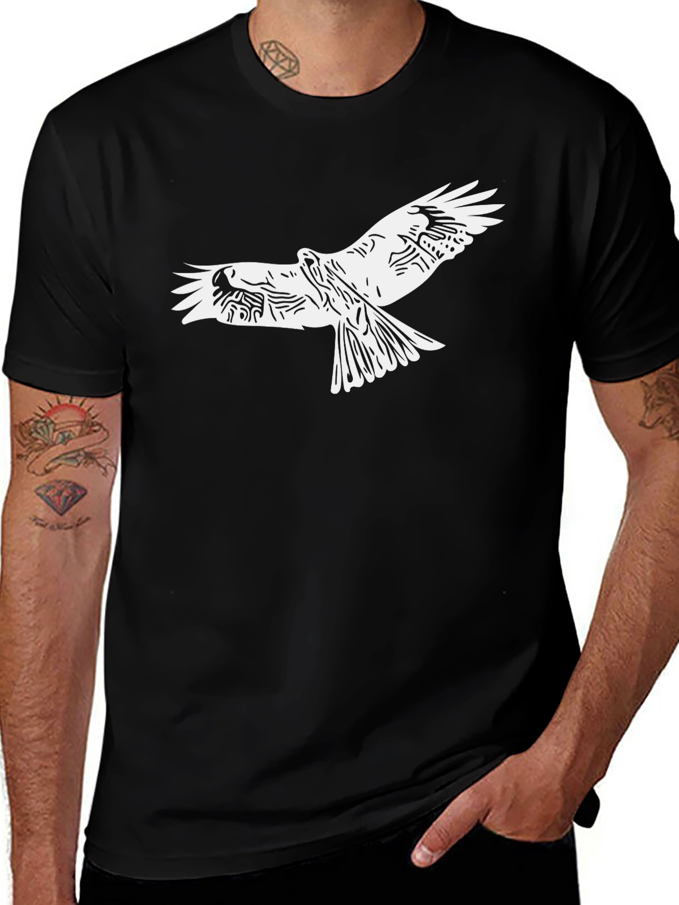 Variant 29 of Men's Black Eagle Graphic Tee - Stylish Bird Design