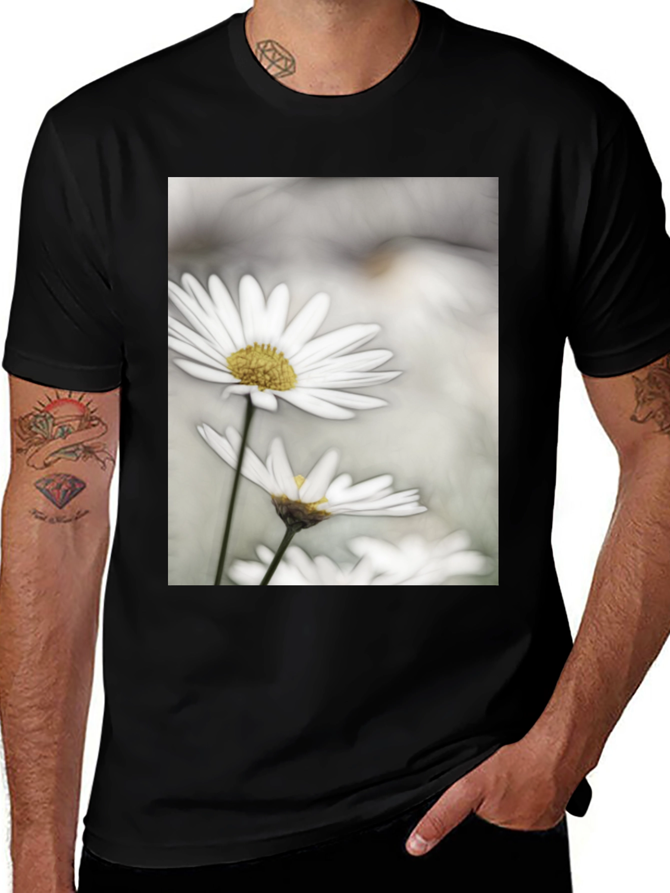 Variant 29 of Daisy Graphic Black T-Shirt