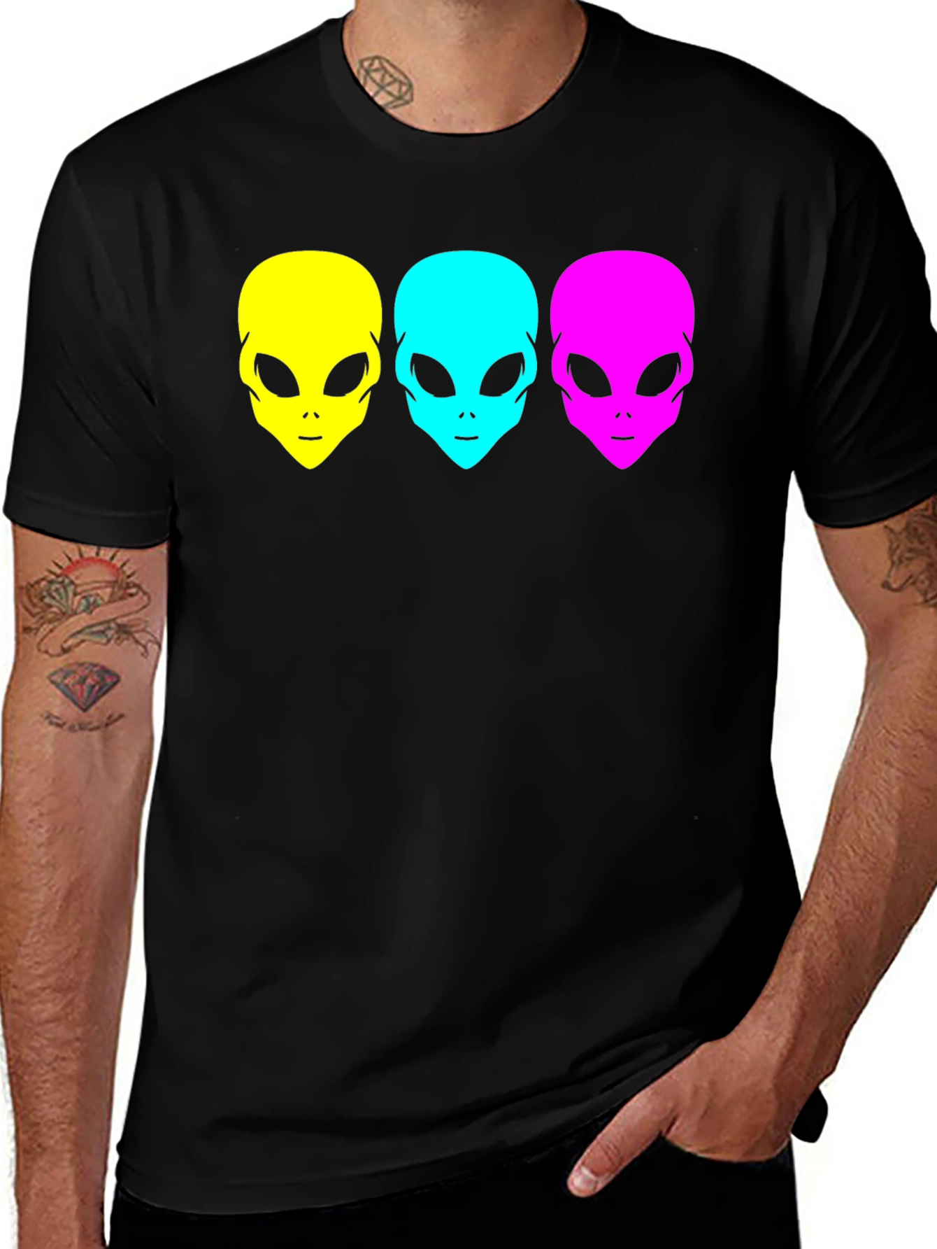 Variant 21 of Alien Head Graphic Tee - Black Unisex T-Shirt