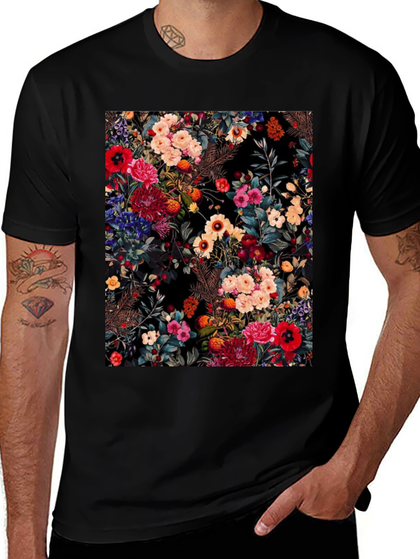 Variant 23 of Floral Print Black T-Shirt