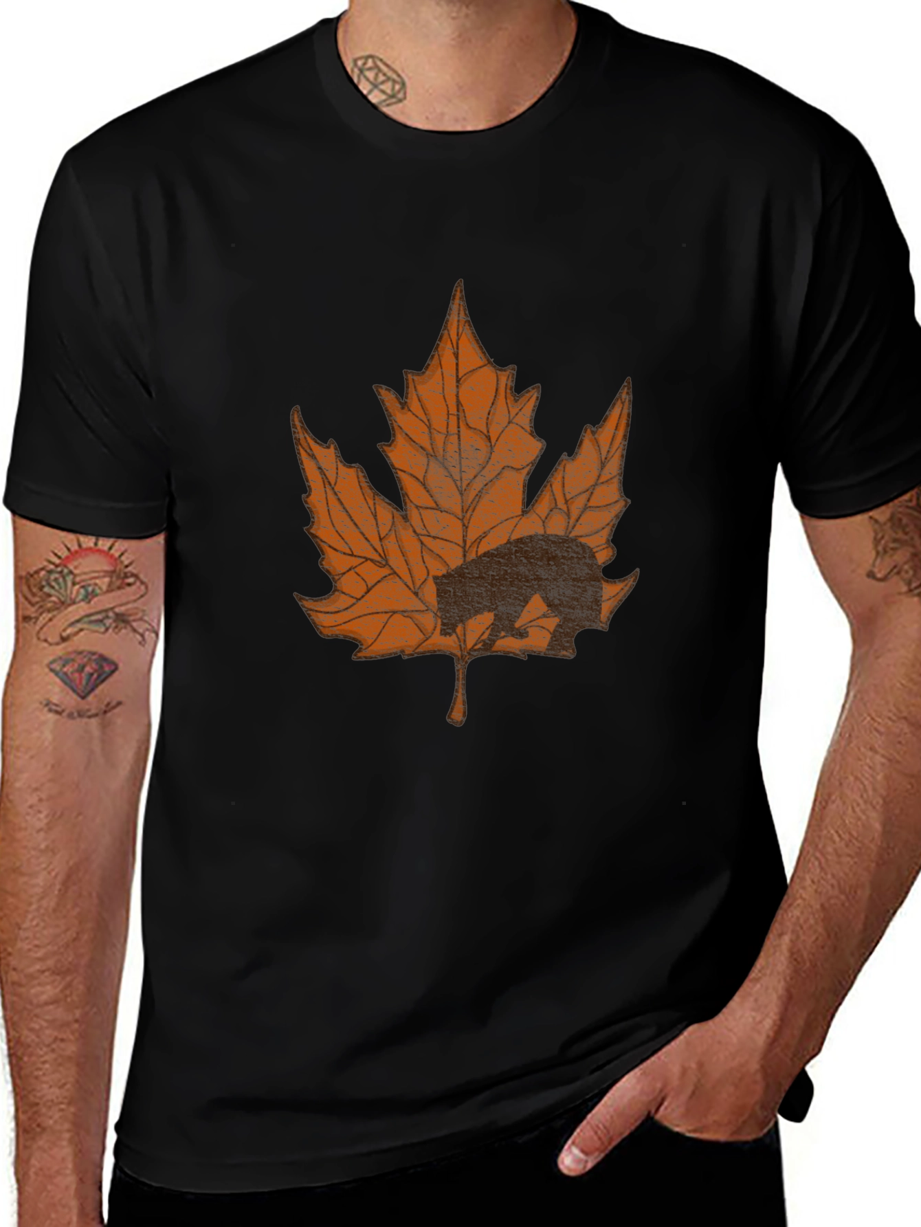 Variant 23 of Bear in Maple Leaf Graphic T-Shirt