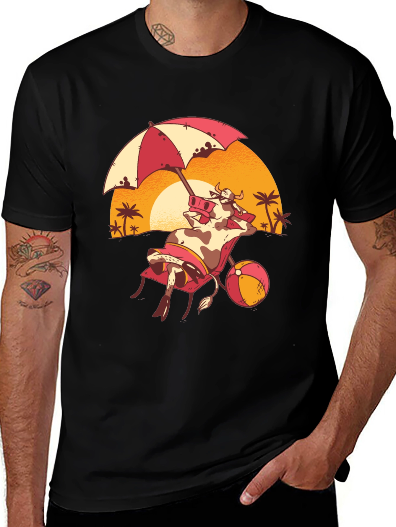 Variant 5 of Funny Cow Beach T-Shirt - Summer Vacation Tee