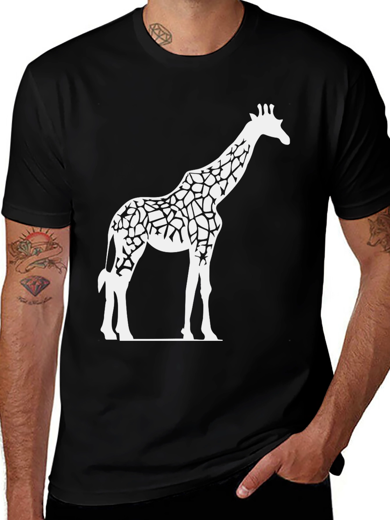 Variant 18 of Giraffe Graphic Print Black T-Shirt