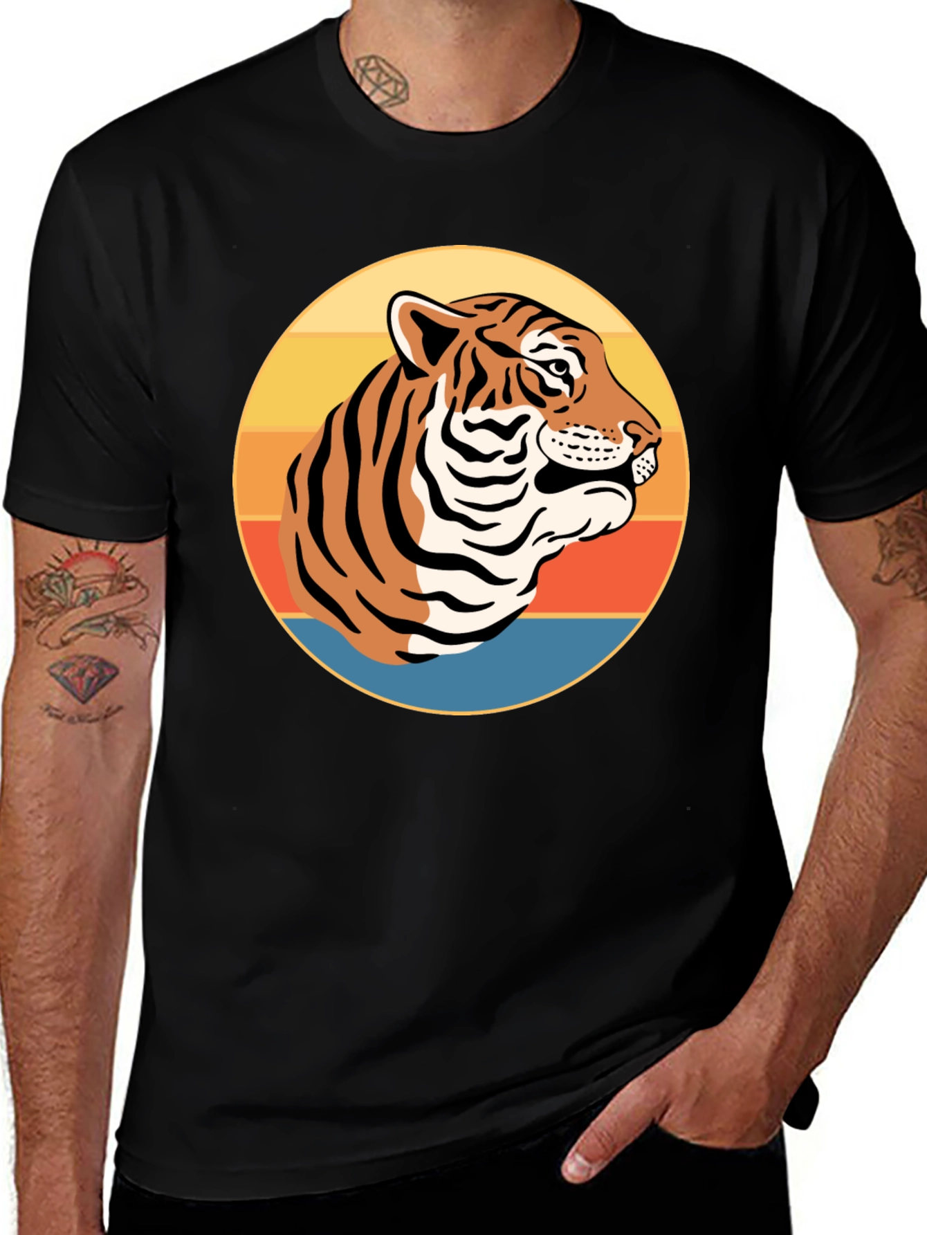 Variant 20 of Retro Tiger Graphic T-Shirt - Vintage Style Tee