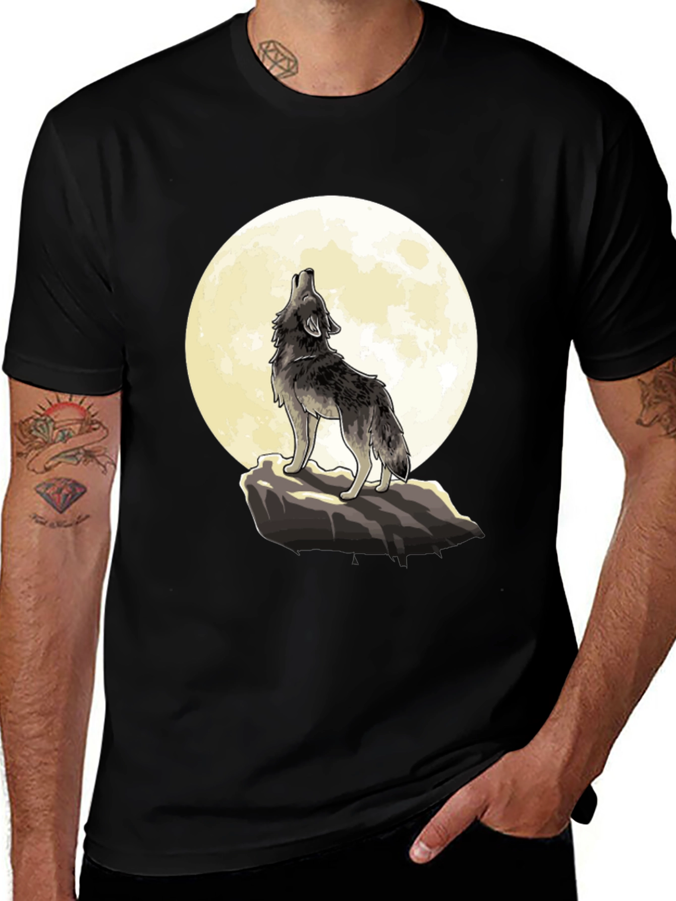 Variant 10 of Wolf Howling at Moon Graphic Tee