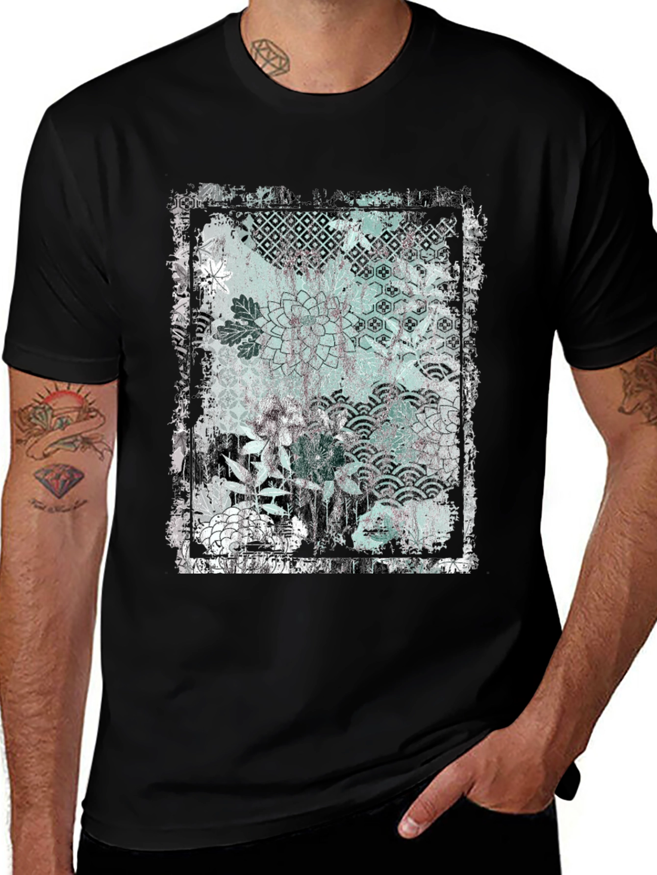 Variant 11 of Distressed Floral Graphic Black T-Shirt