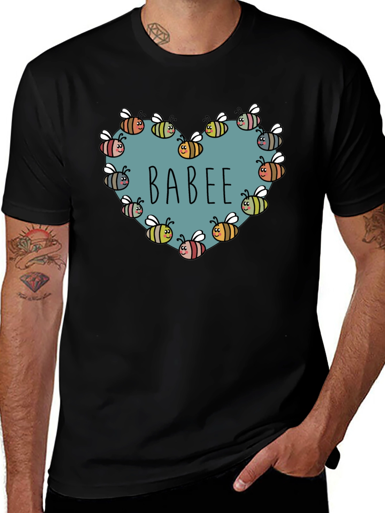 Variant 6 of BABE Bee Heart Graphic T-Shirt