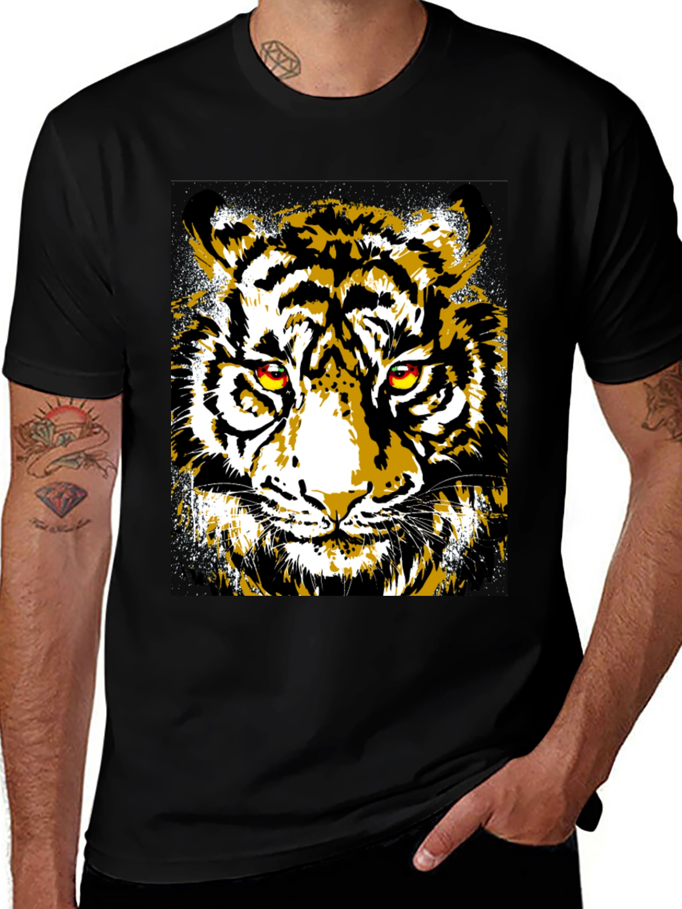 Variant 14 of Tiger Graphic Black T-Shirt