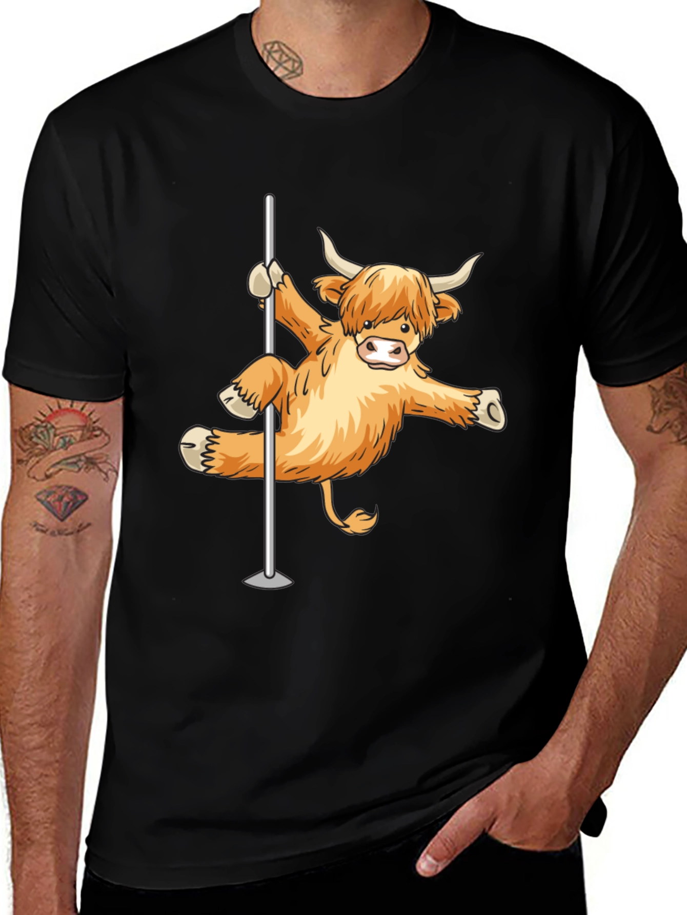 Funny Highland Cow Pole Dancing Black T-Shirt