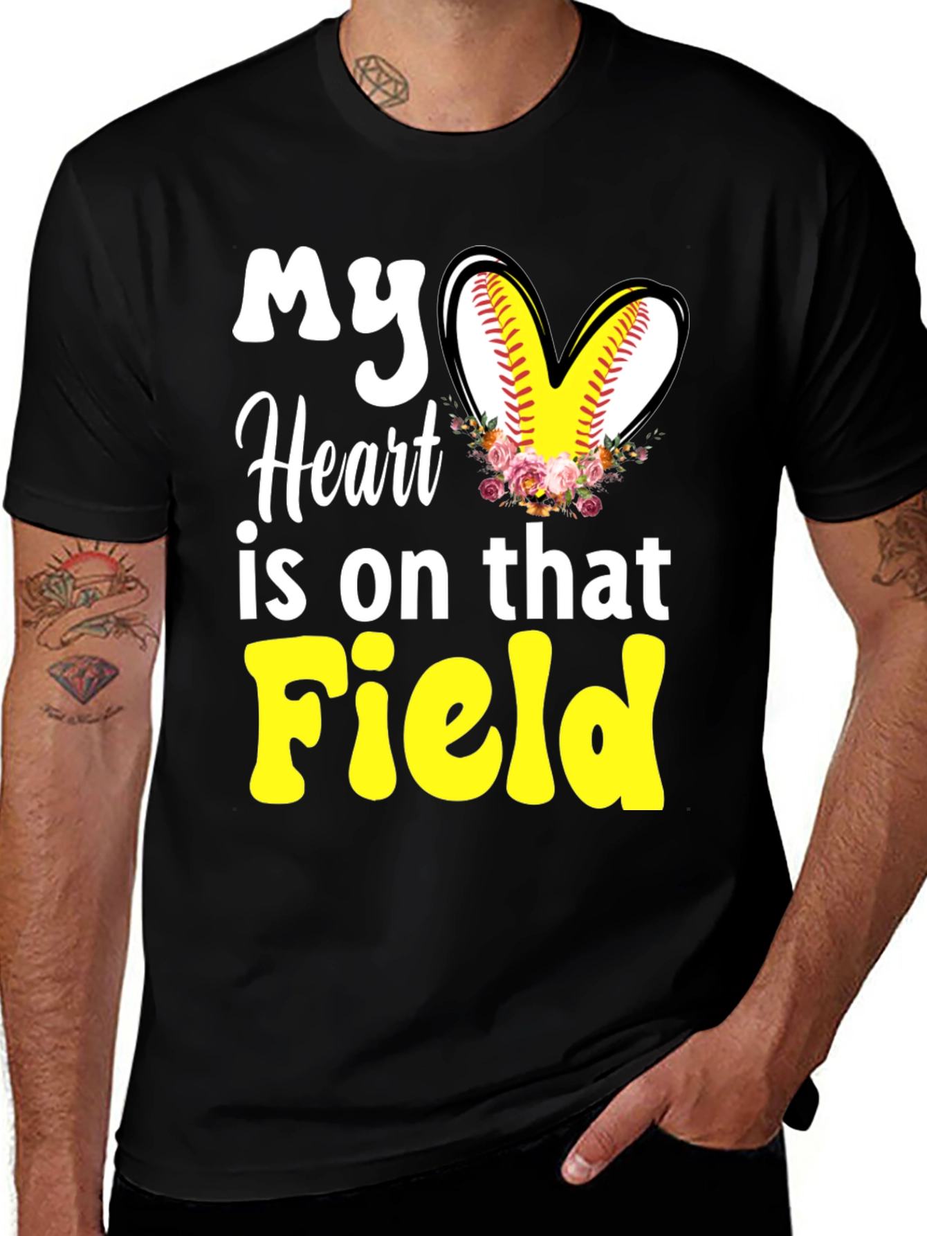 Variant 20 of My Heart Is On That Field Graphic Tee