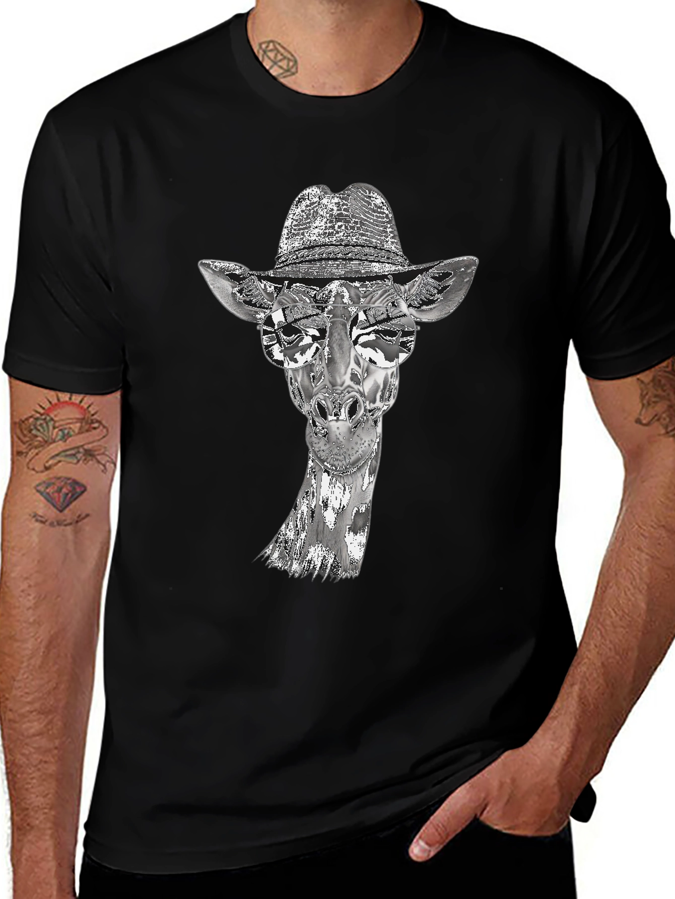 Variant 30 of Giraffe Graphic Tee - Cool Animal Design