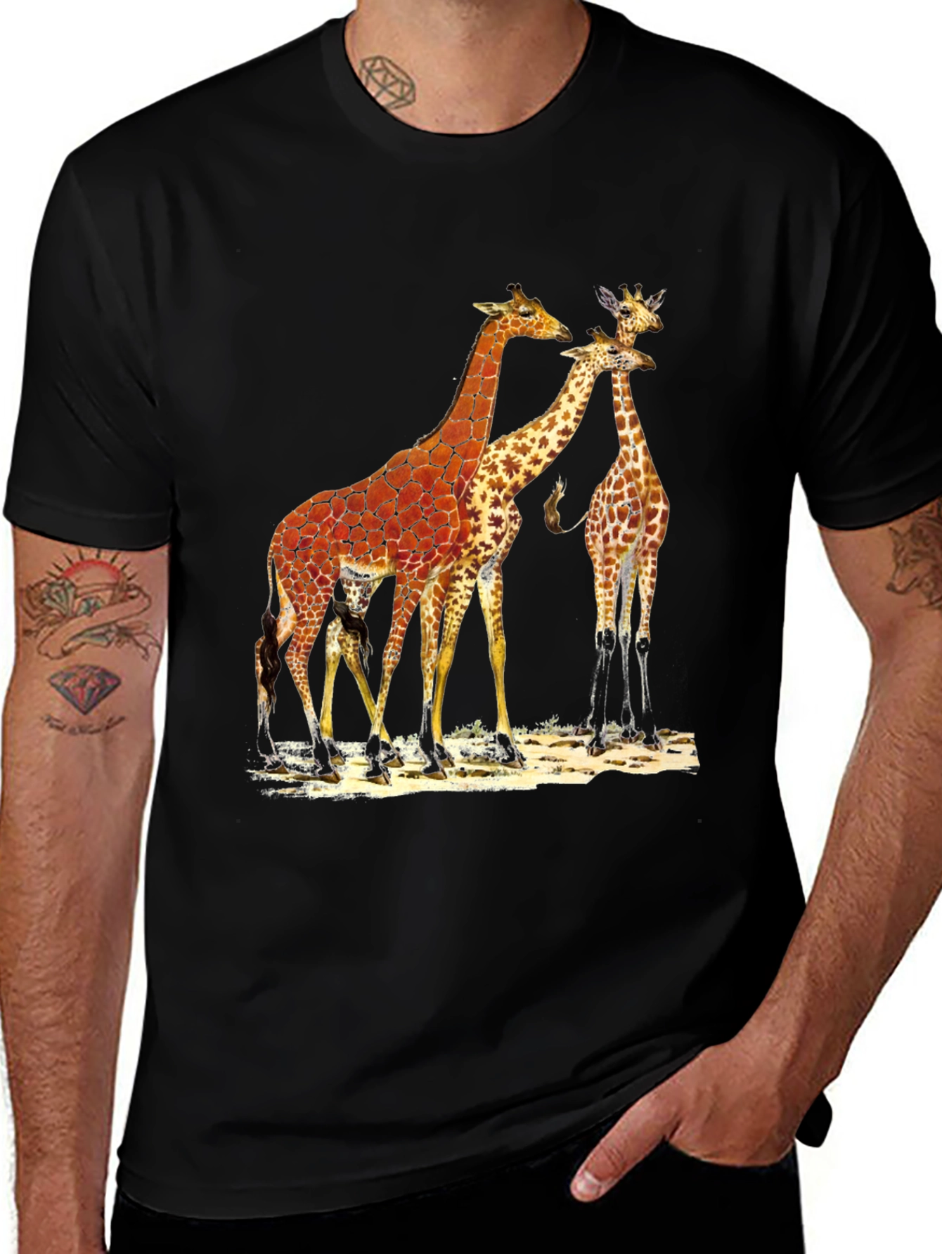Variant 7 of Giraffe Graphic Print Black T-Shirt