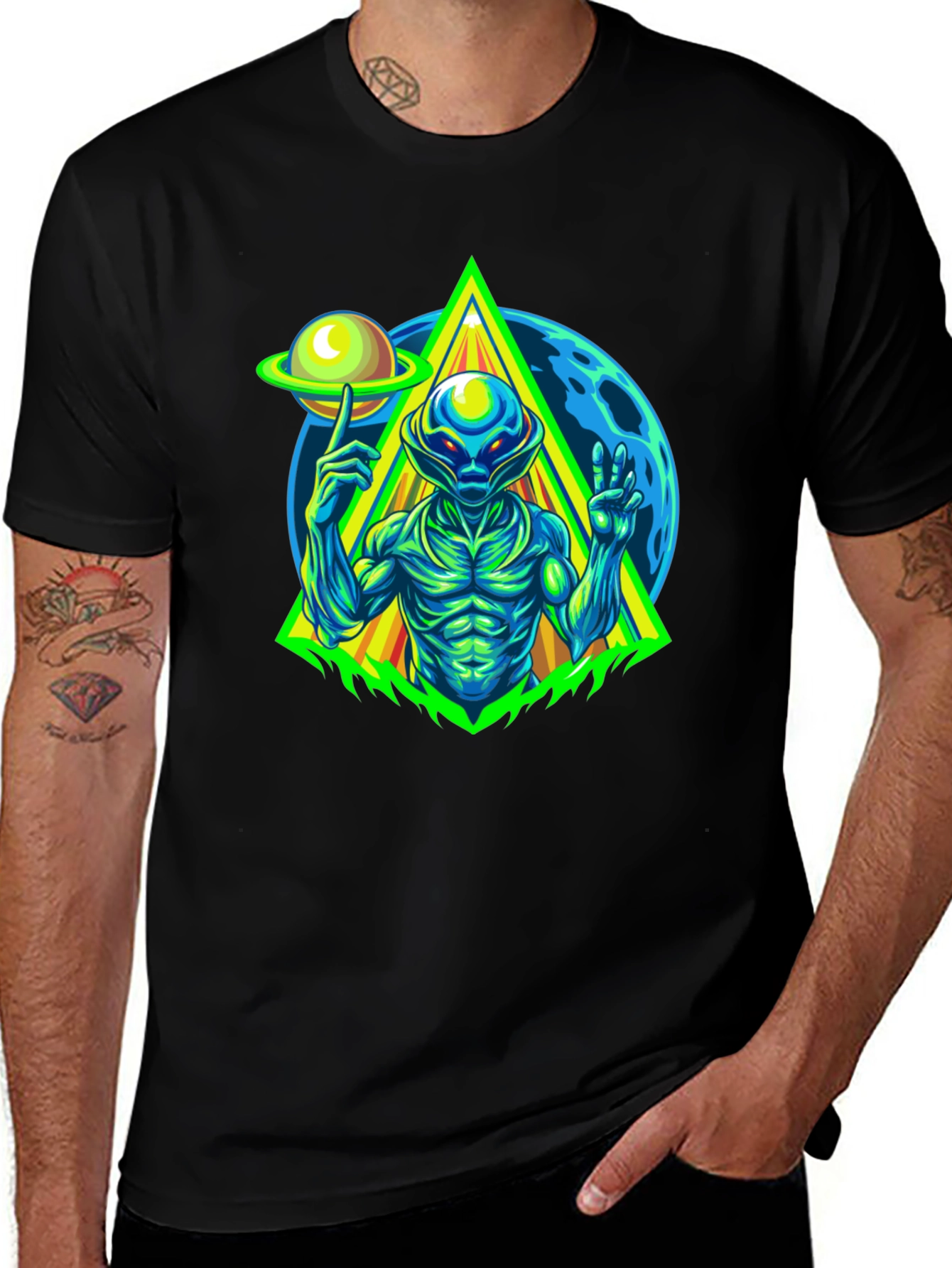 Variant 22 of Alien UFO Graphic Tee - Trendy Black T-Shirt