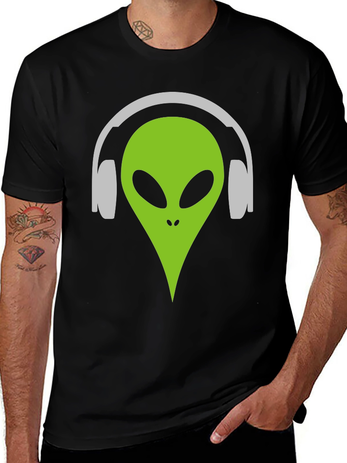 Variant 20 of Alien DJ T-Shirt - Black Graphic Tee