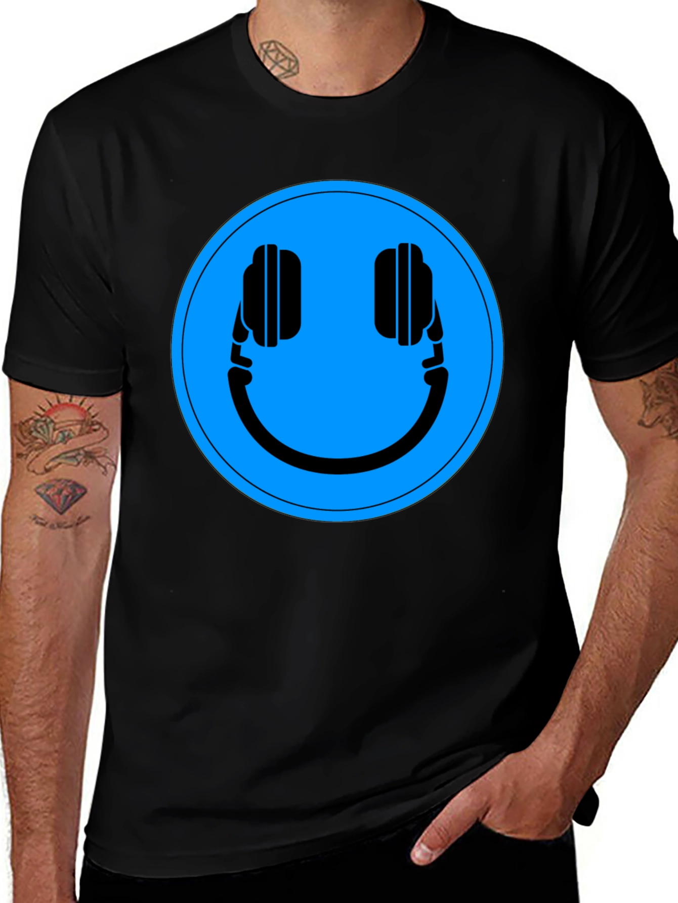 Variant 20 of Headphone Smiley Face Graphic Tee - Black