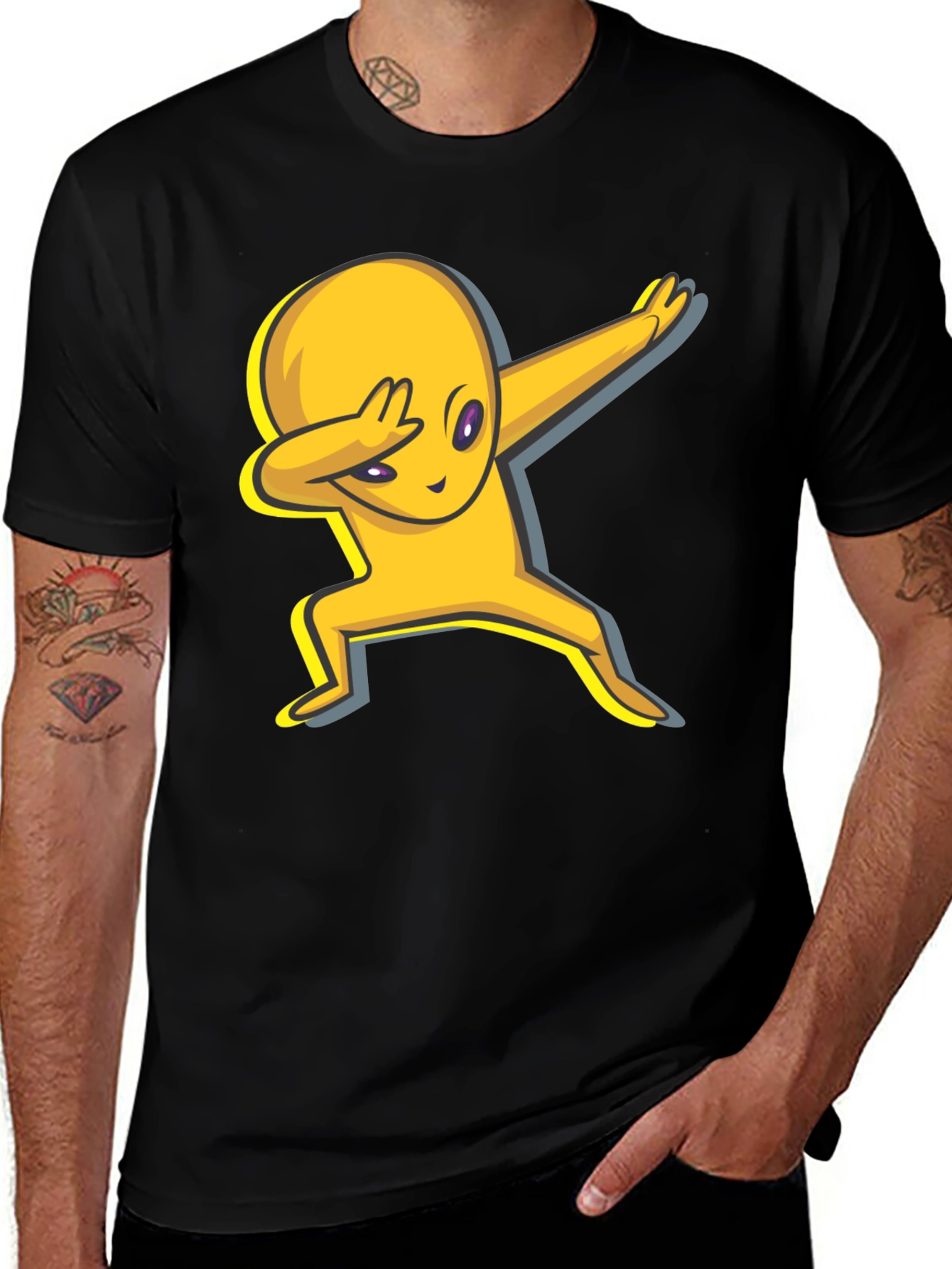 Black Dabbing Alien Graphic Tee - Trendy Casual Wear main image