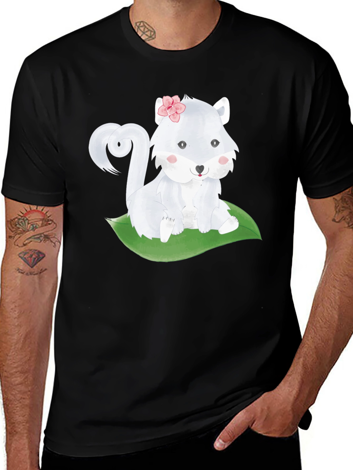 Variant 16 of Cute Squirrel on Leaf Graphic Tee - Black