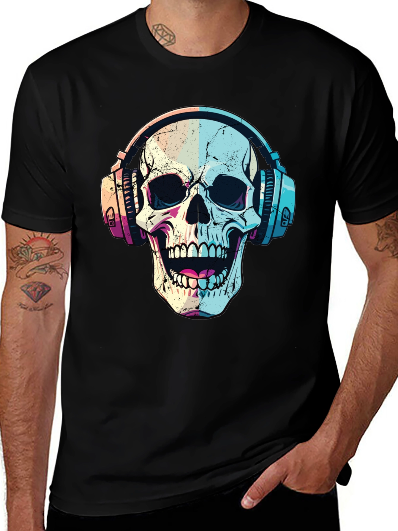 Variant 25 of Skull with Headphones Graphic T-Shirt
