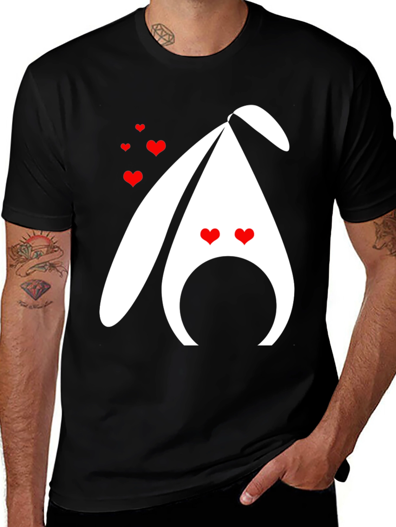 Abstract Heart Graphic Black Tee