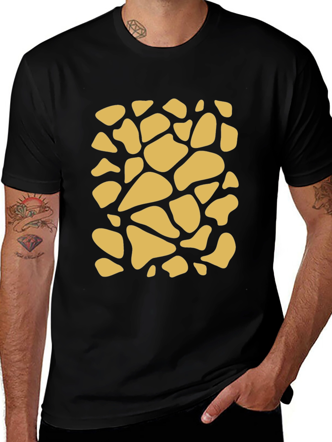 Variant 17 of Unique Giraffe Print Black T-Shirt