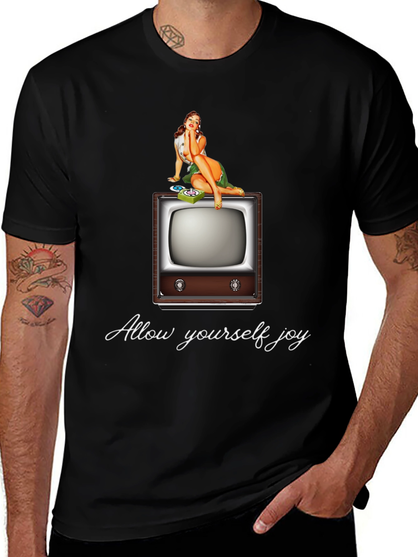 Variant 15 of Retro TV Pin-Up Graphic T-Shirt