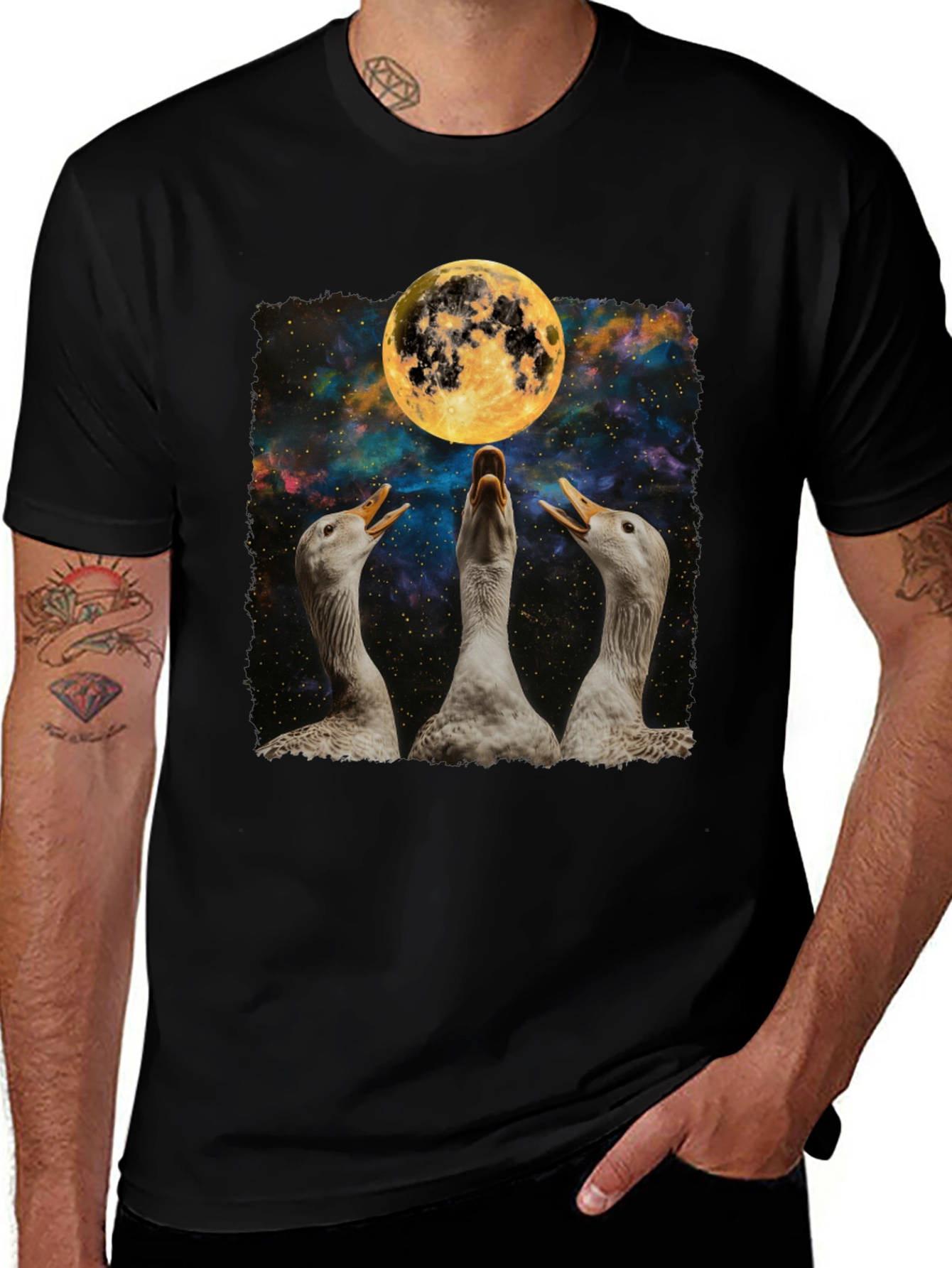 Variant 25 of Geese Howling at the Moon Graphic Tee