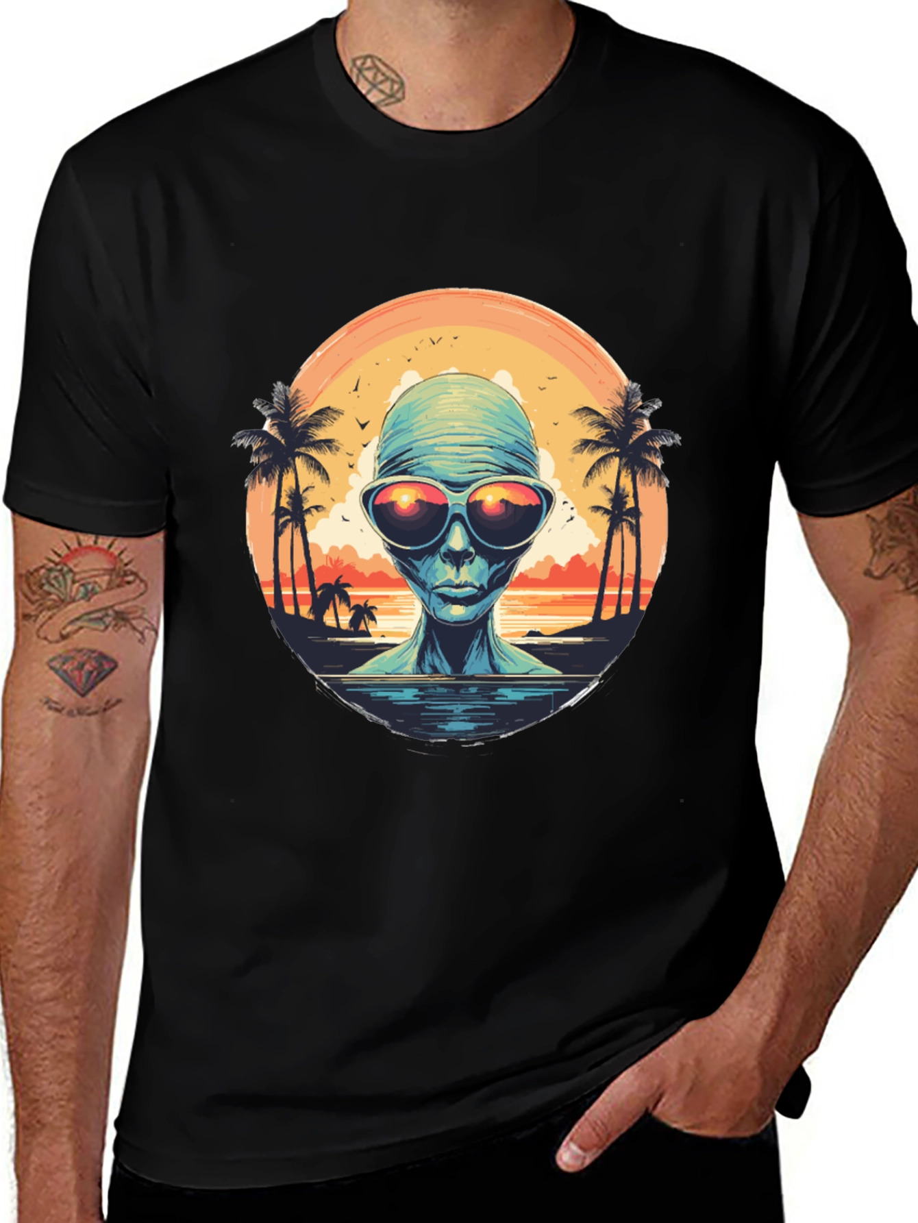 Variant 30 of Retro Alien Beach T-Shirt