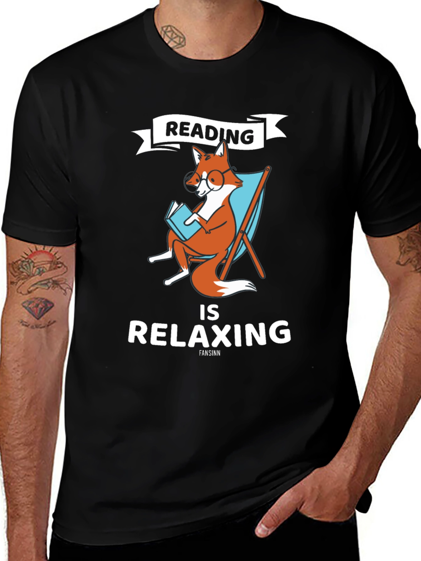 Variant 10 of Reading Fox Graphic T-Shirt