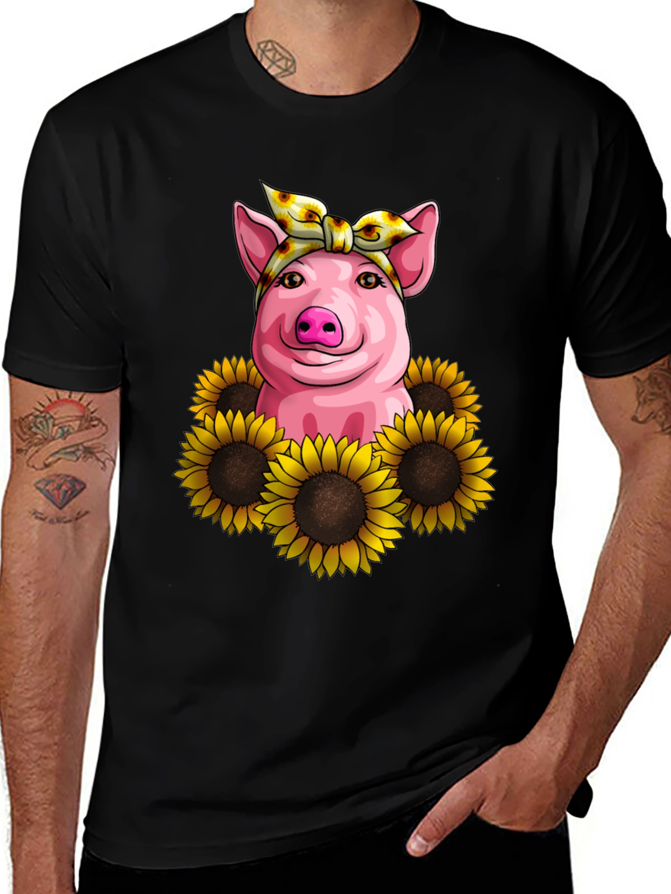 Variant 29 of Pig in Sunflowers Graphic Tee