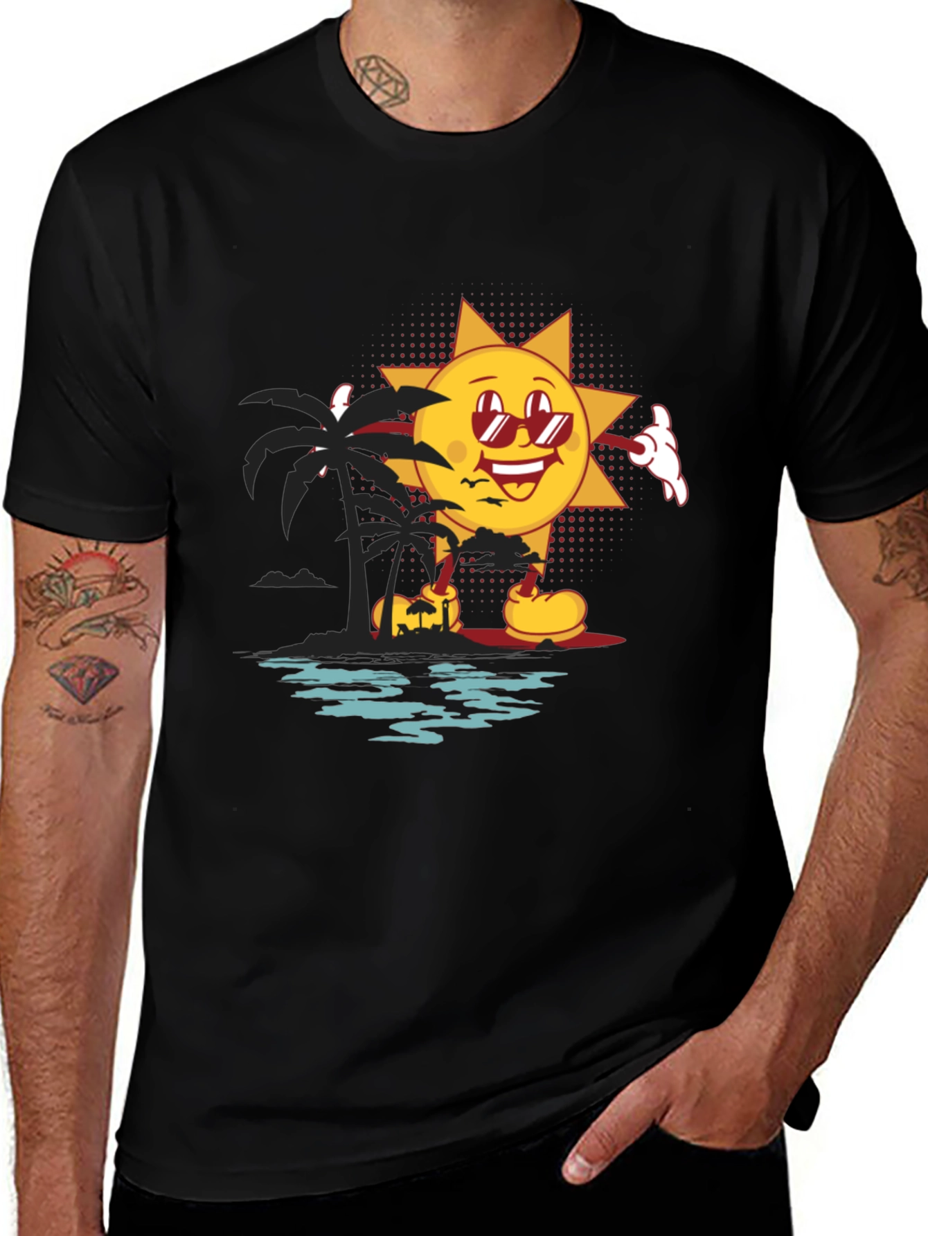 Variant 19 of Retro Sun Graphic Black T-Shirt