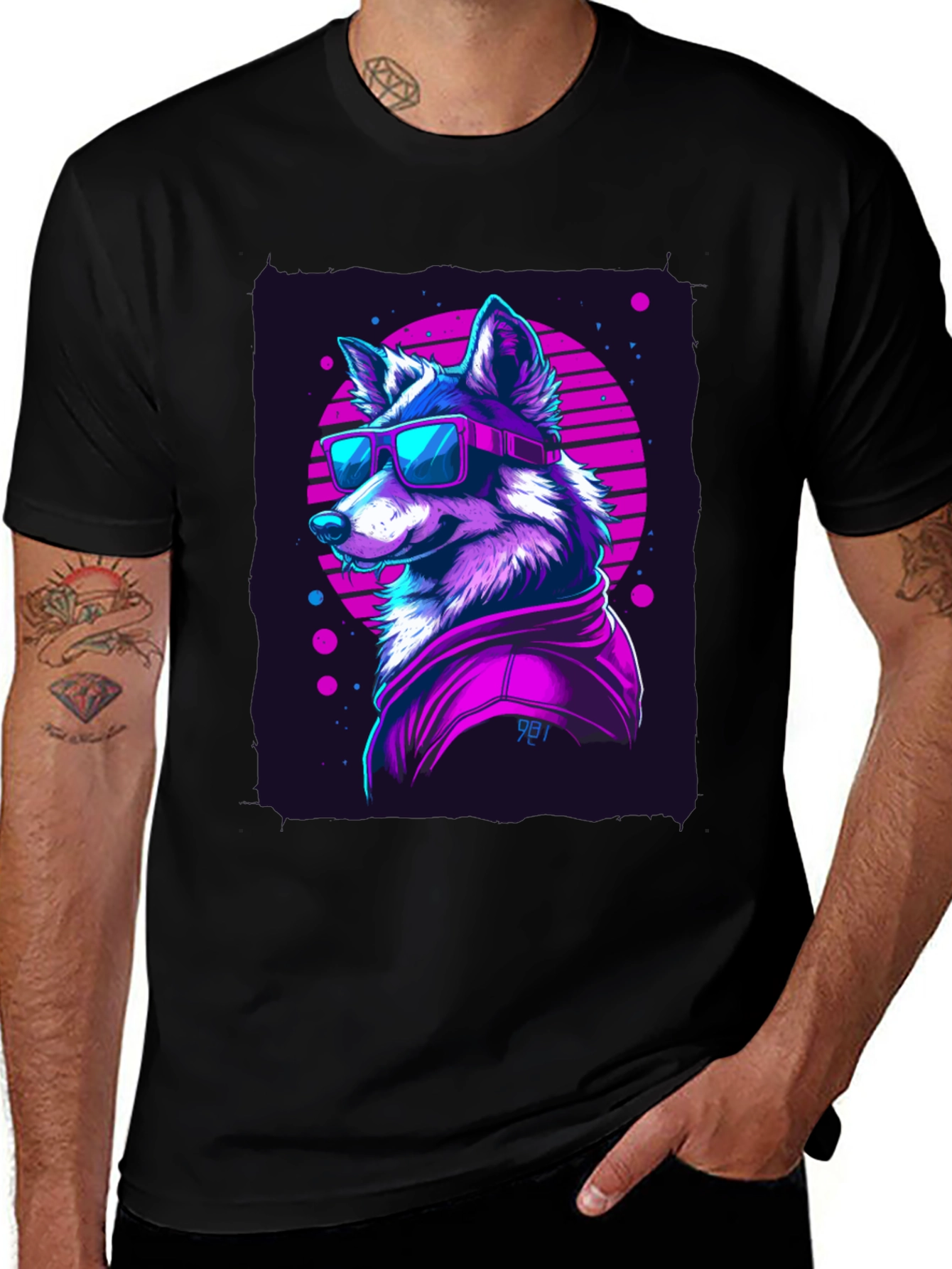 Variant 30 of Retro Wolf Graphic Tee - 80s Style