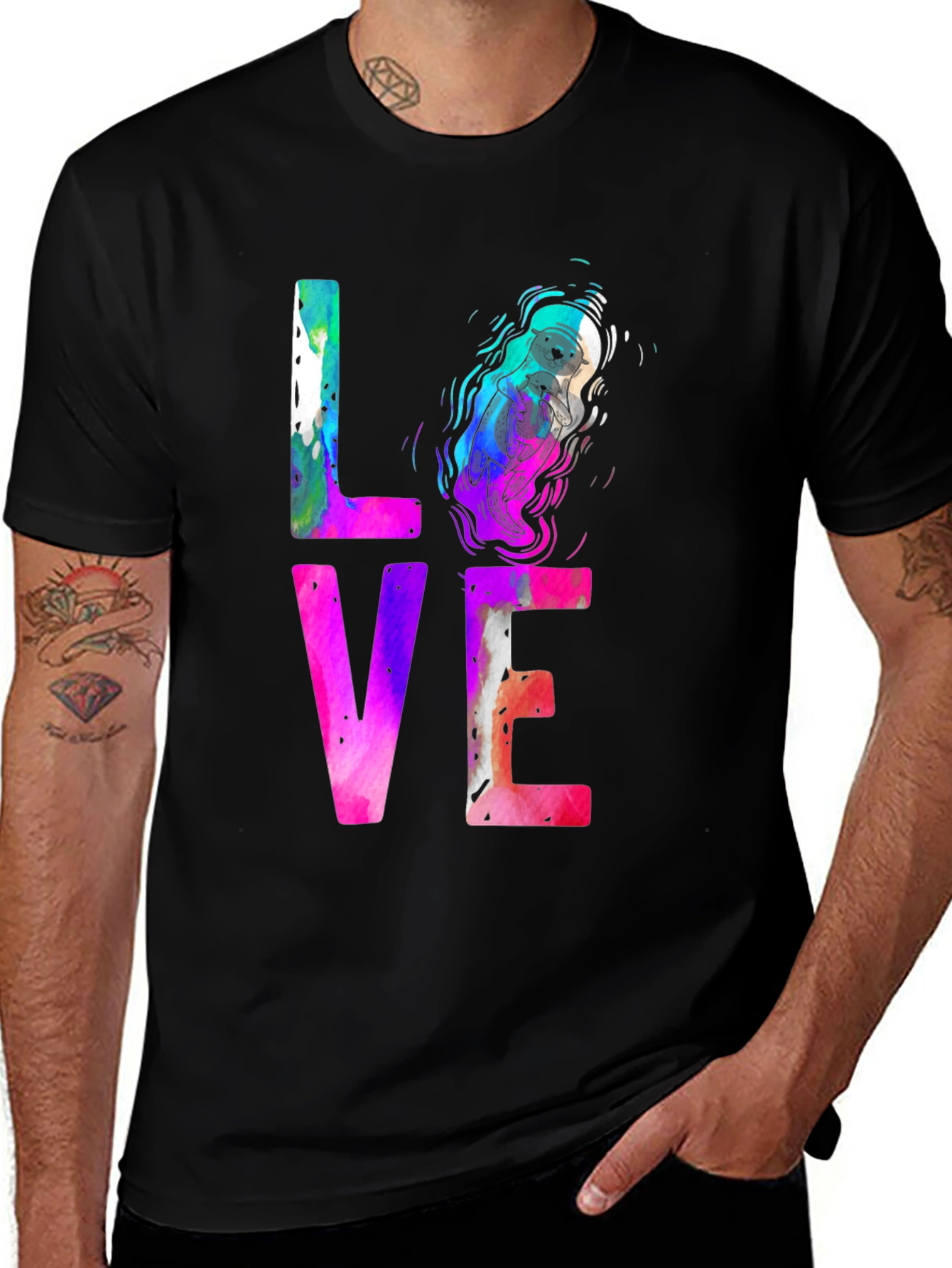 Variant 27 of LOVE Otter Graphic T-Shirt