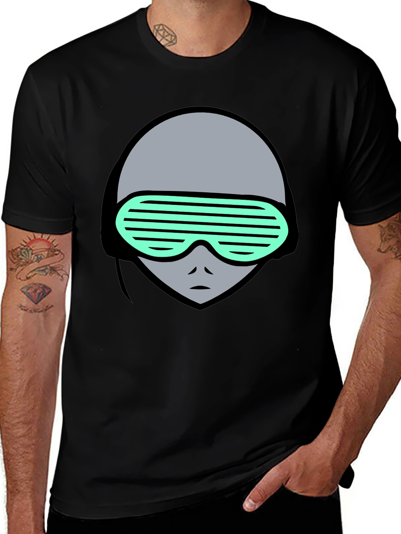 Variant 29 of Retro Alien Graphic Tee - Black Cotton T-Shirt