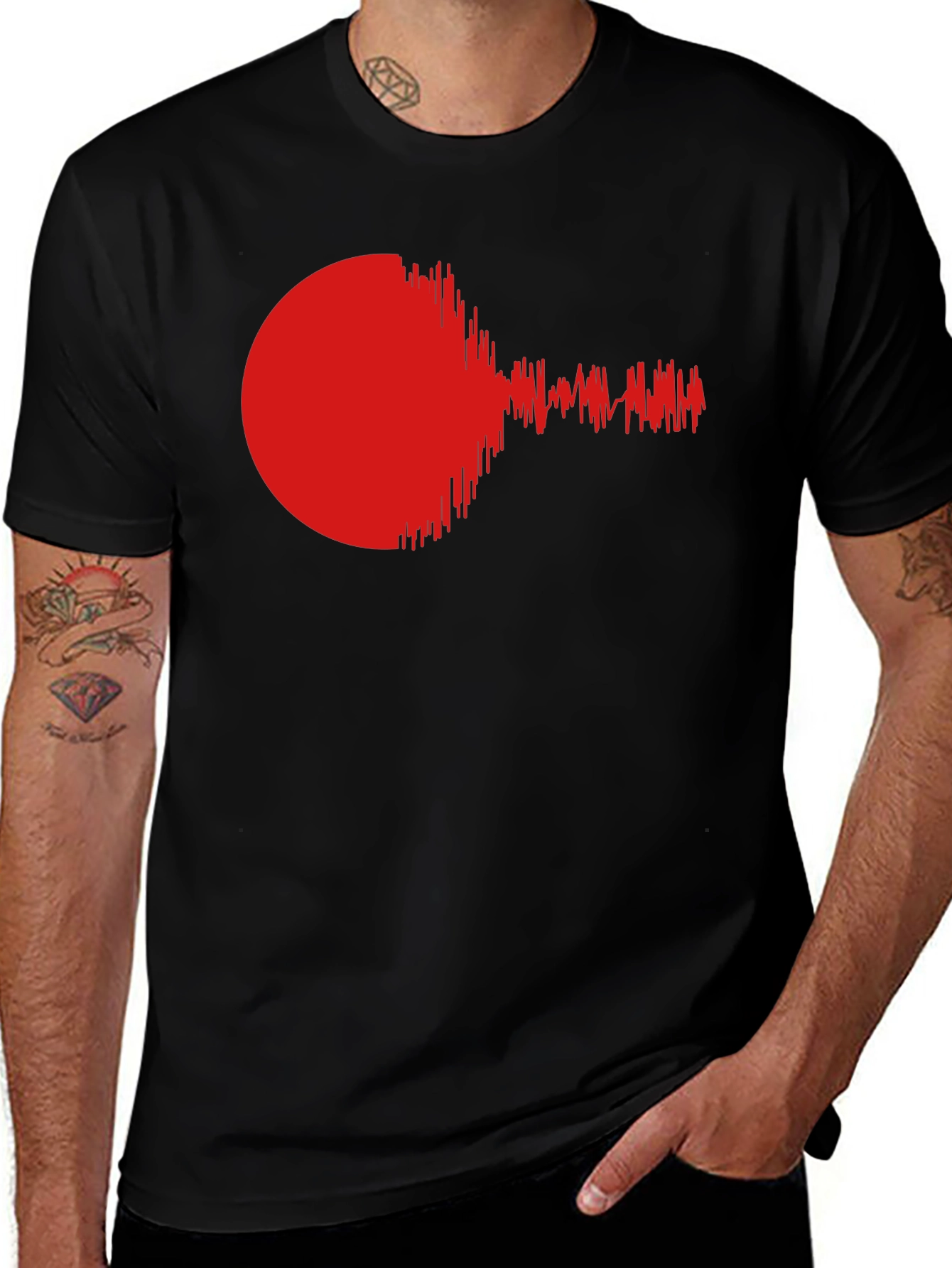 Variant 3 of Red Circle Graphic Black T-Shirt