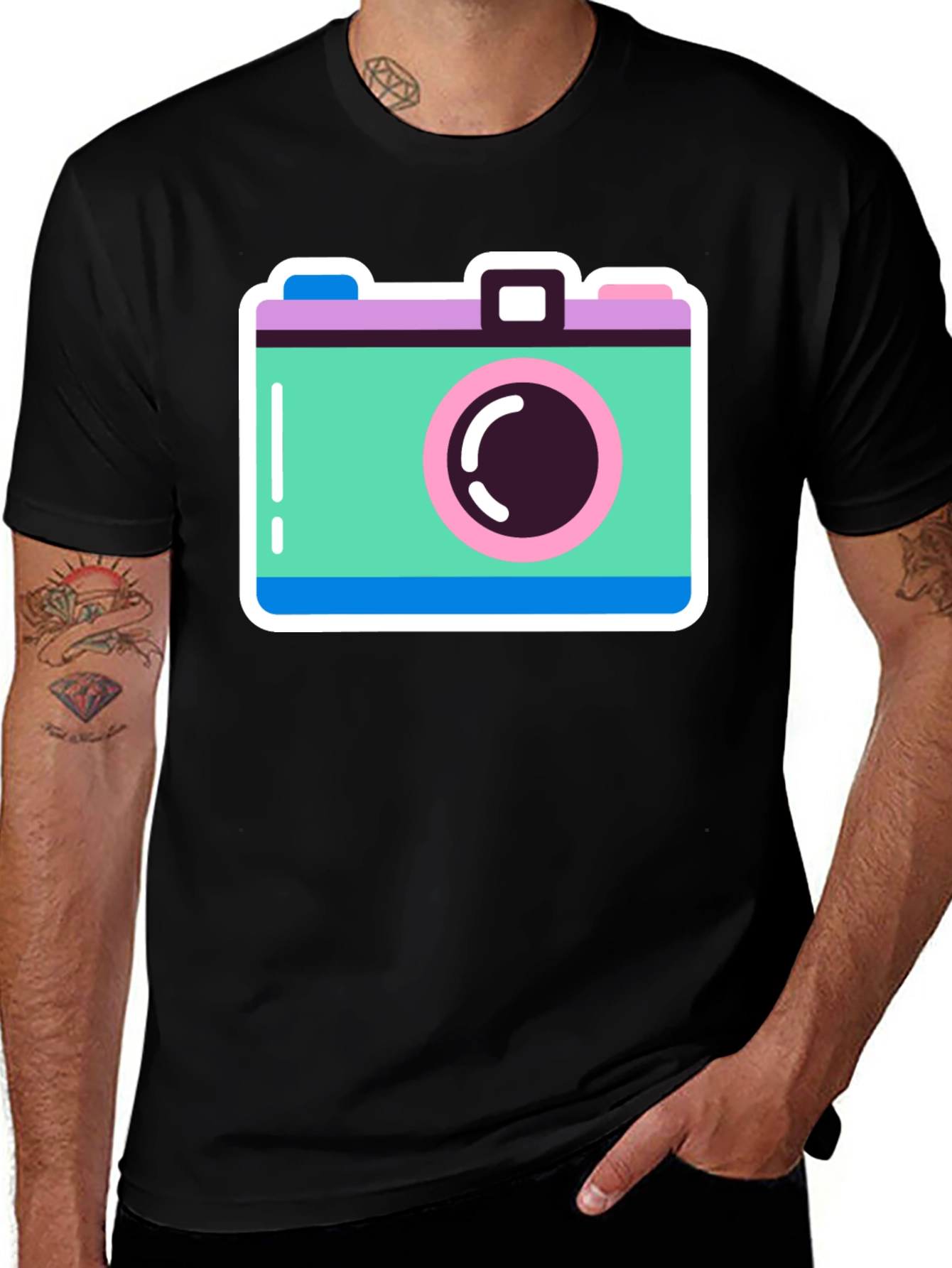 Variant 10 of Retro Camera Graphic T-Shirt - Black