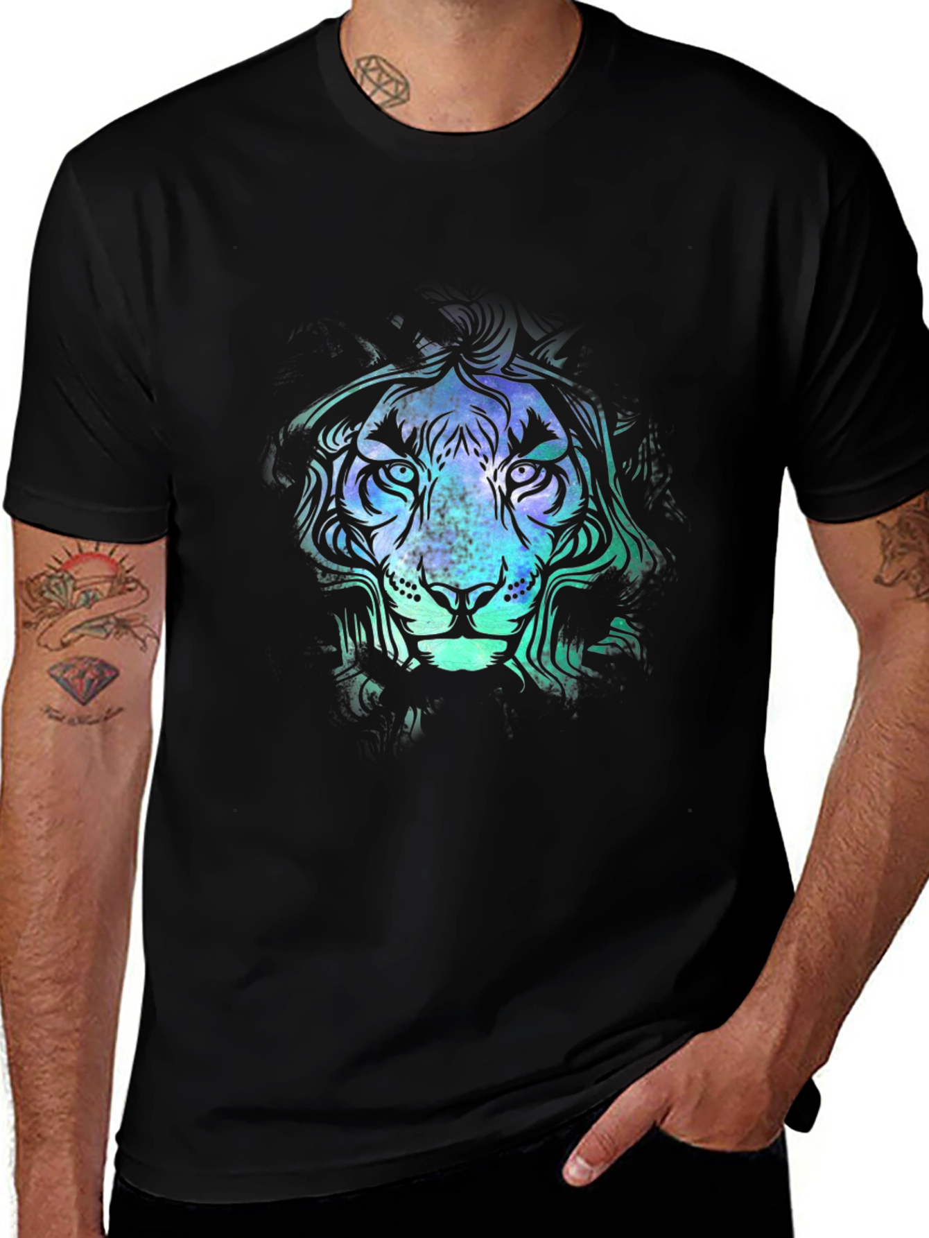 Variant 27 of Men's Black T-Shirt with Tiger Graphic